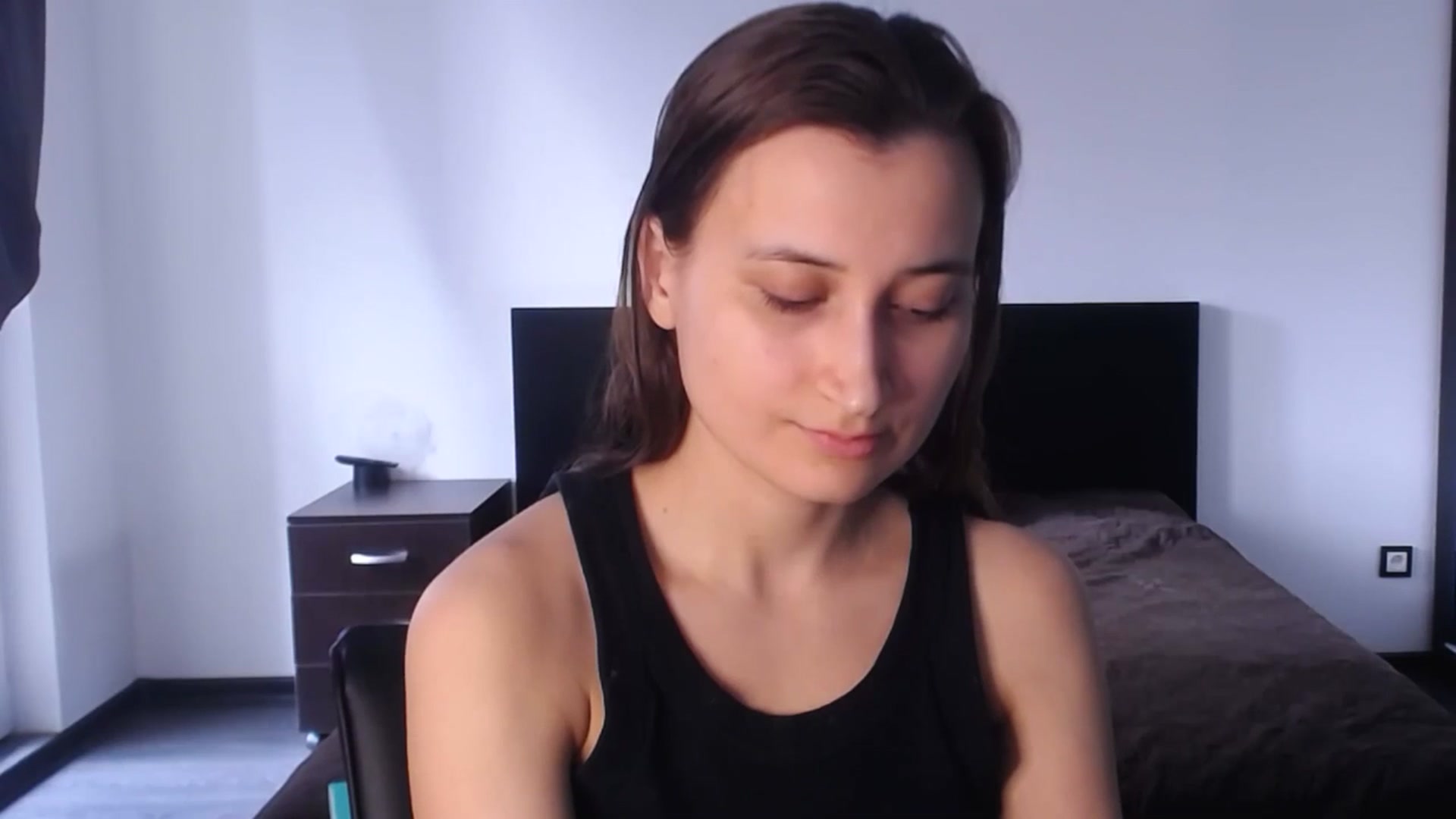 Gallery image thumbnail from Kendal_sweet's myfreecams stream on, 05/18/2025, 14:24 image 2 of 20
