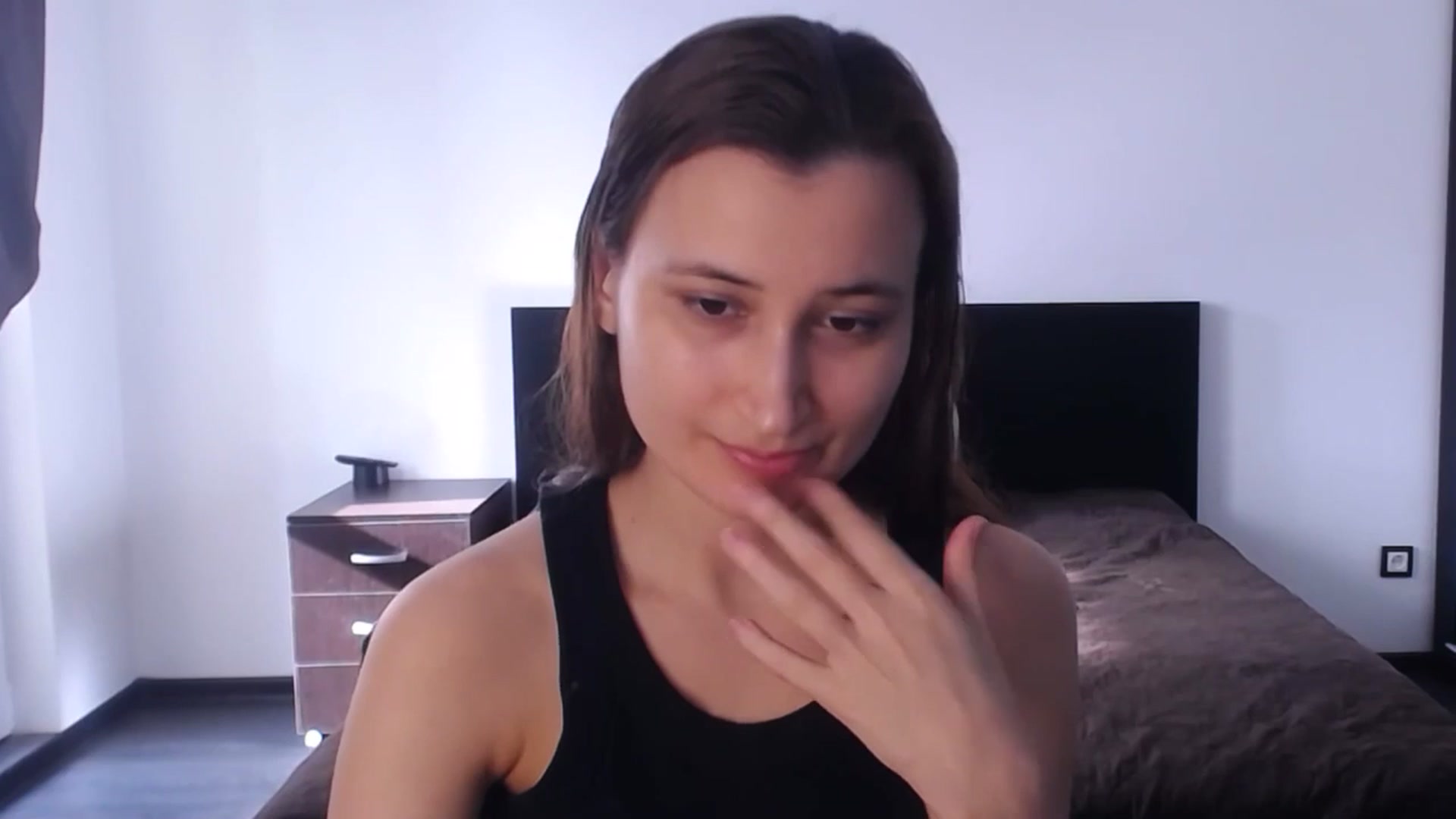 Gallery image thumbnail from Kendal_sweet's myfreecams stream on, 05/18/2025, 14:24 image 15 of 20