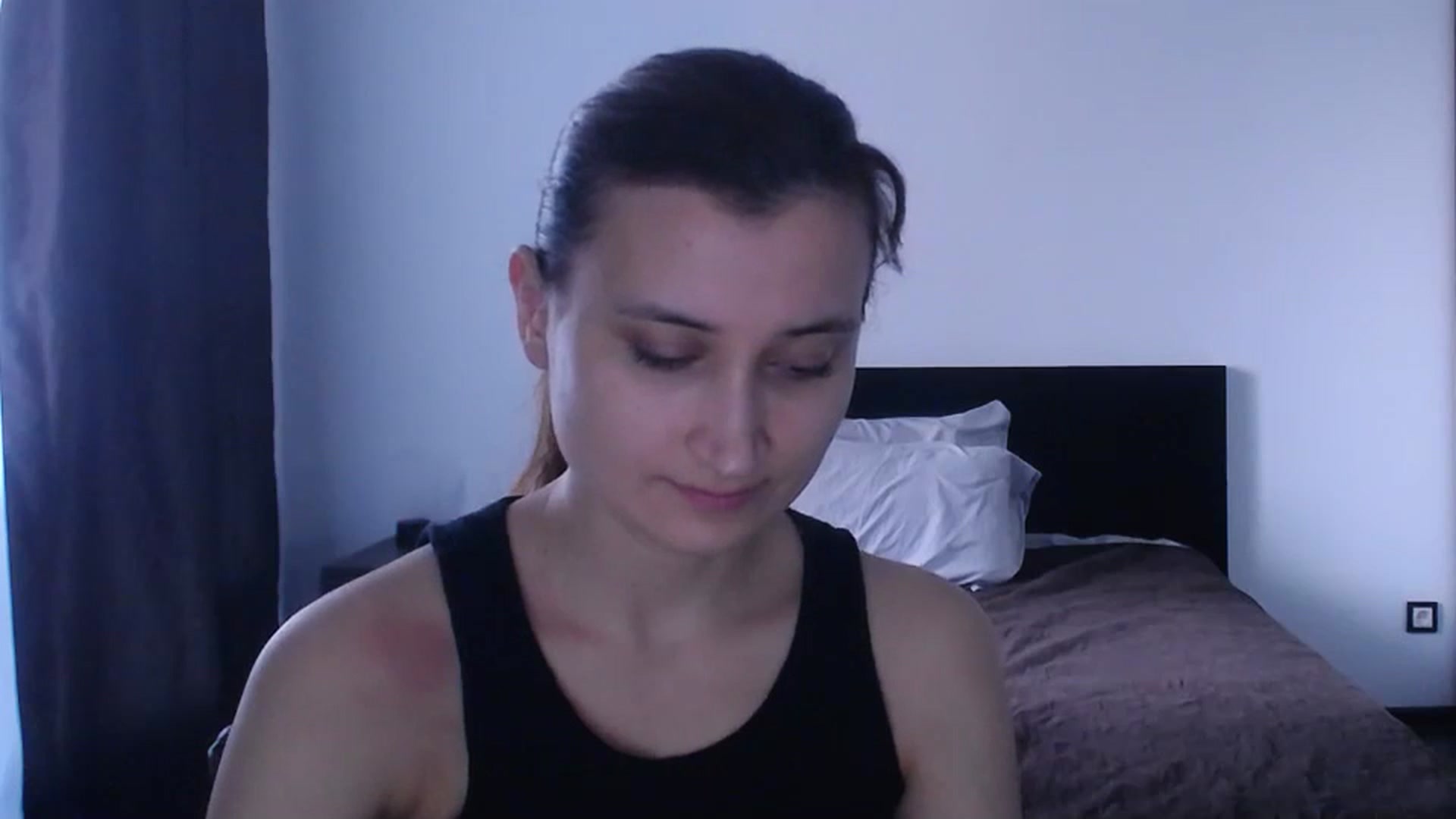 Gallery image thumbnail from Kendal_sweet's myfreecams stream on, 05/31/2025, 17:00 image 16 of 20