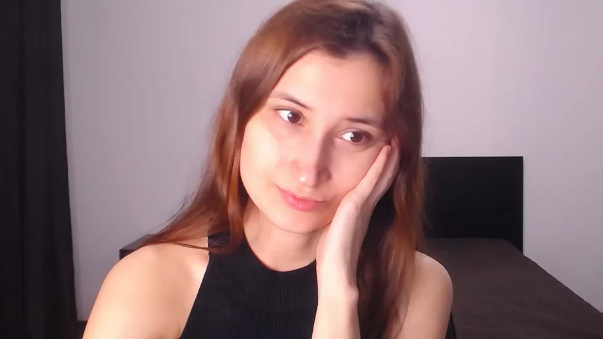 Gallery image thumbnail from Kendal_sweet's myfreecams stream on, 06/09/2025, 16:06 image 1 of 20