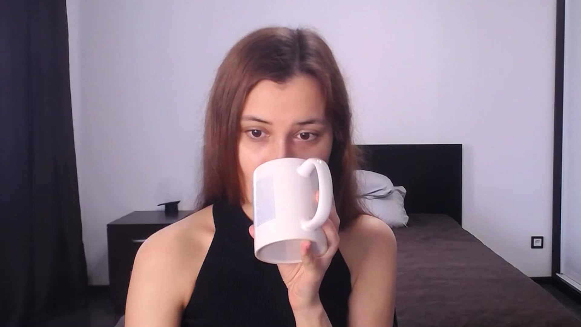 Gallery image thumbnail from Kendal_sweet's myfreecams stream on, 06/11/2025, 14:04 image 6 of 20