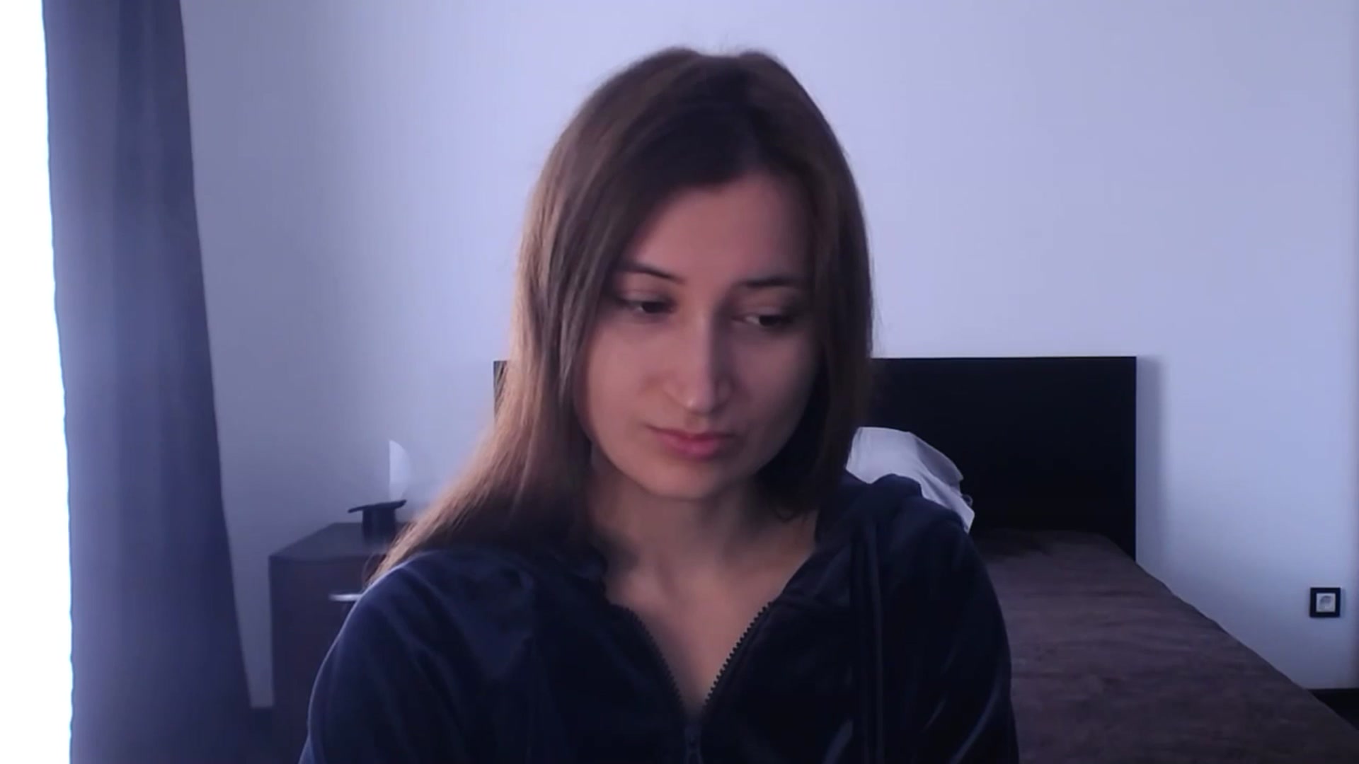Gallery image thumbnail from Kendal_sweet's myfreecams stream on, 06/22/2025, 13:38 image 15 of 20