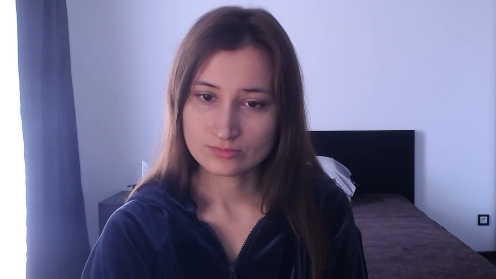Gallery image thumbnail from Kendal_sweet's myfreecams stream on, 06/22/2025, 13:38 image 2 of 20