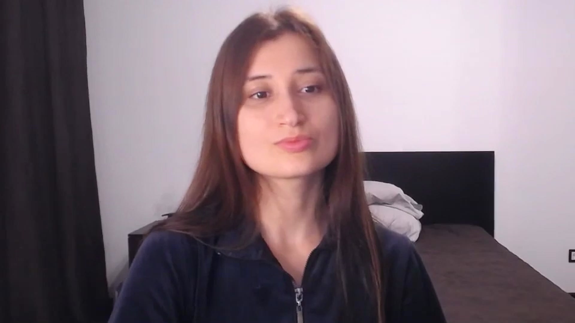 Gallery image thumbnail from Kendal_sweet's myfreecams stream on, 06/22/2025, 19:41 image 10 of 20