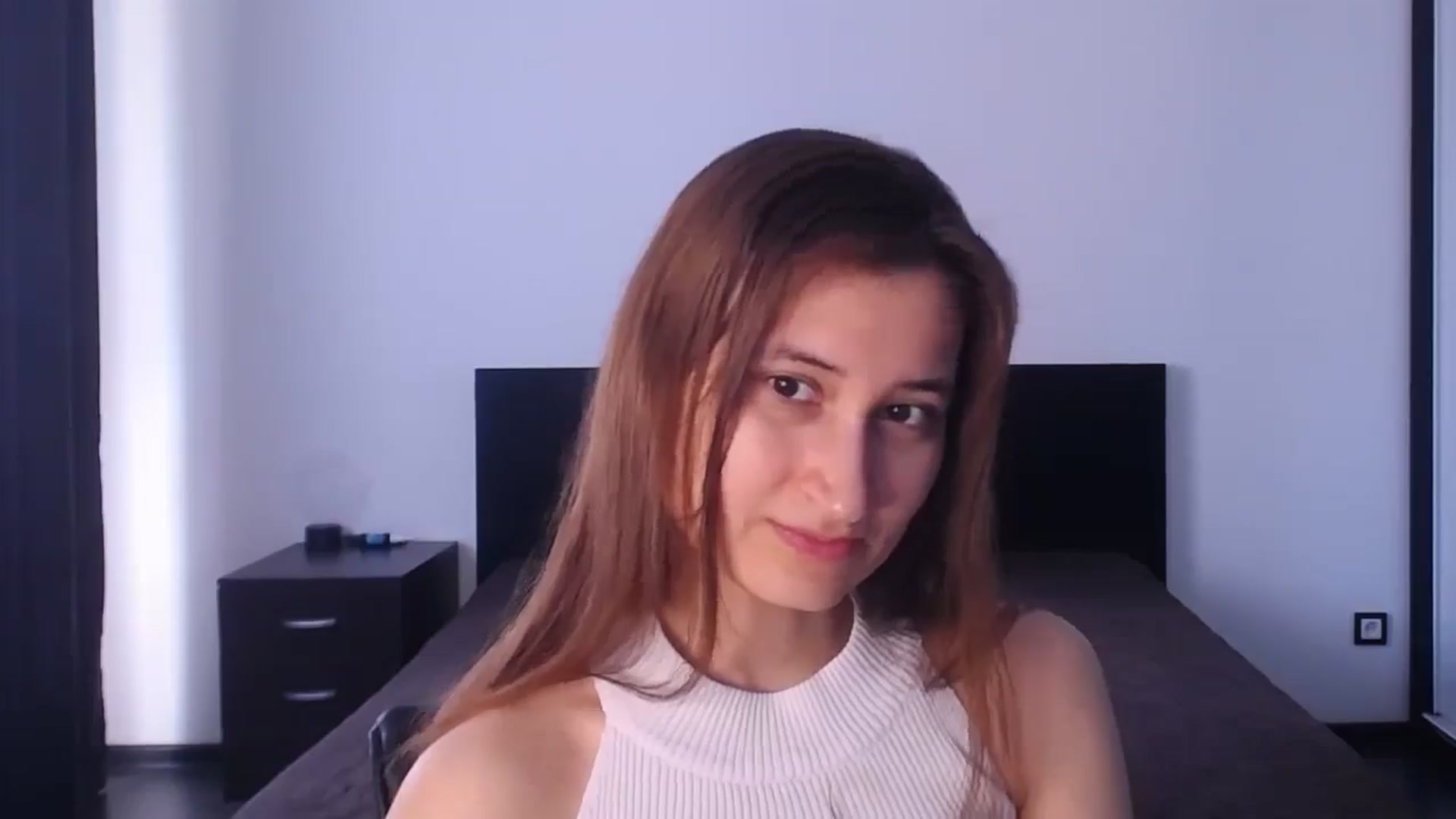 Gallery image thumbnail from Kendal_sweet's myfreecams stream on, 07/30/2025, 12:50 image 17 of 20