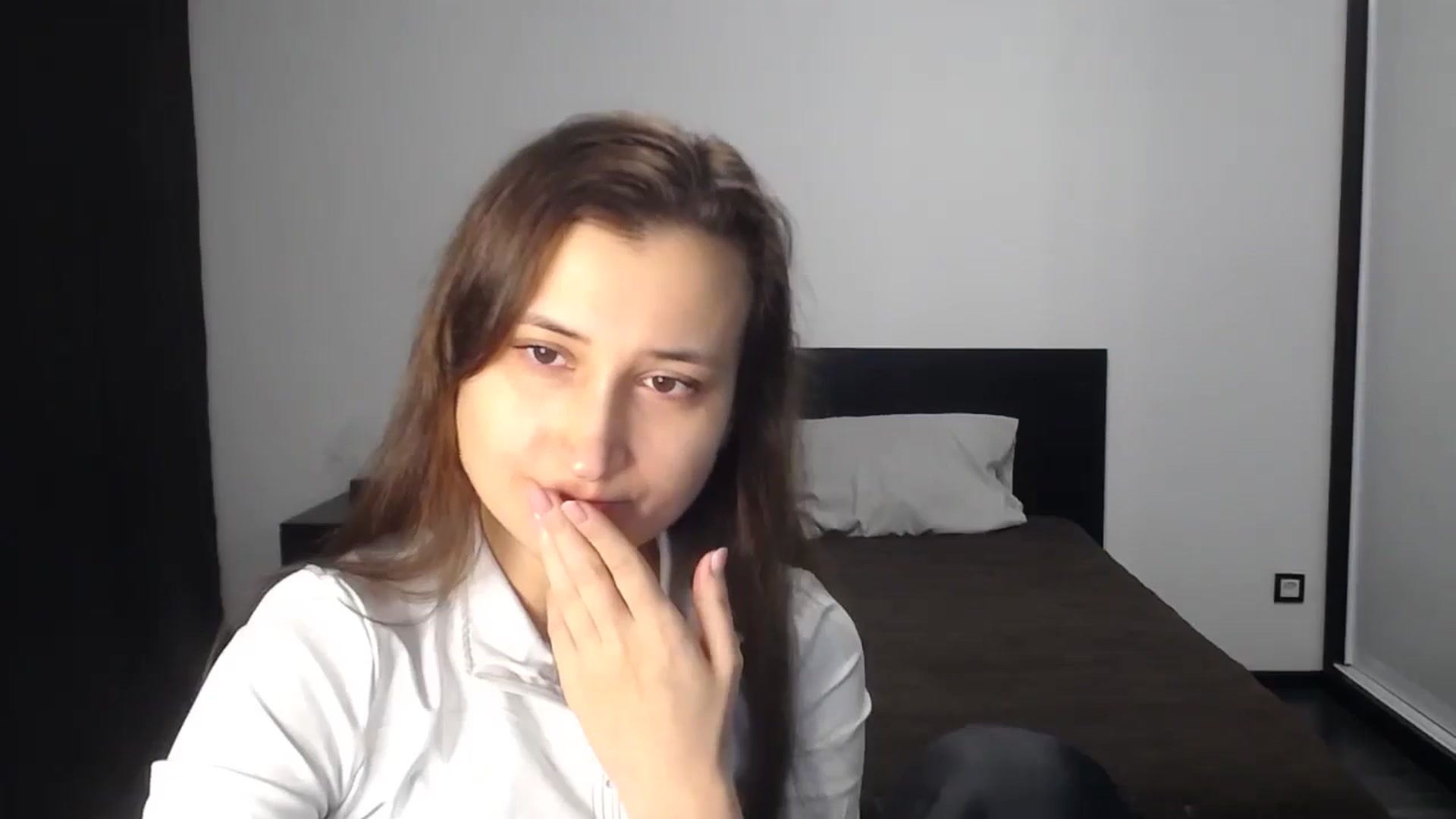 Gallery image thumbnail from Kendal_sweet's myfreecams stream on, 12/24/2025, 14:39 image 17 of 20