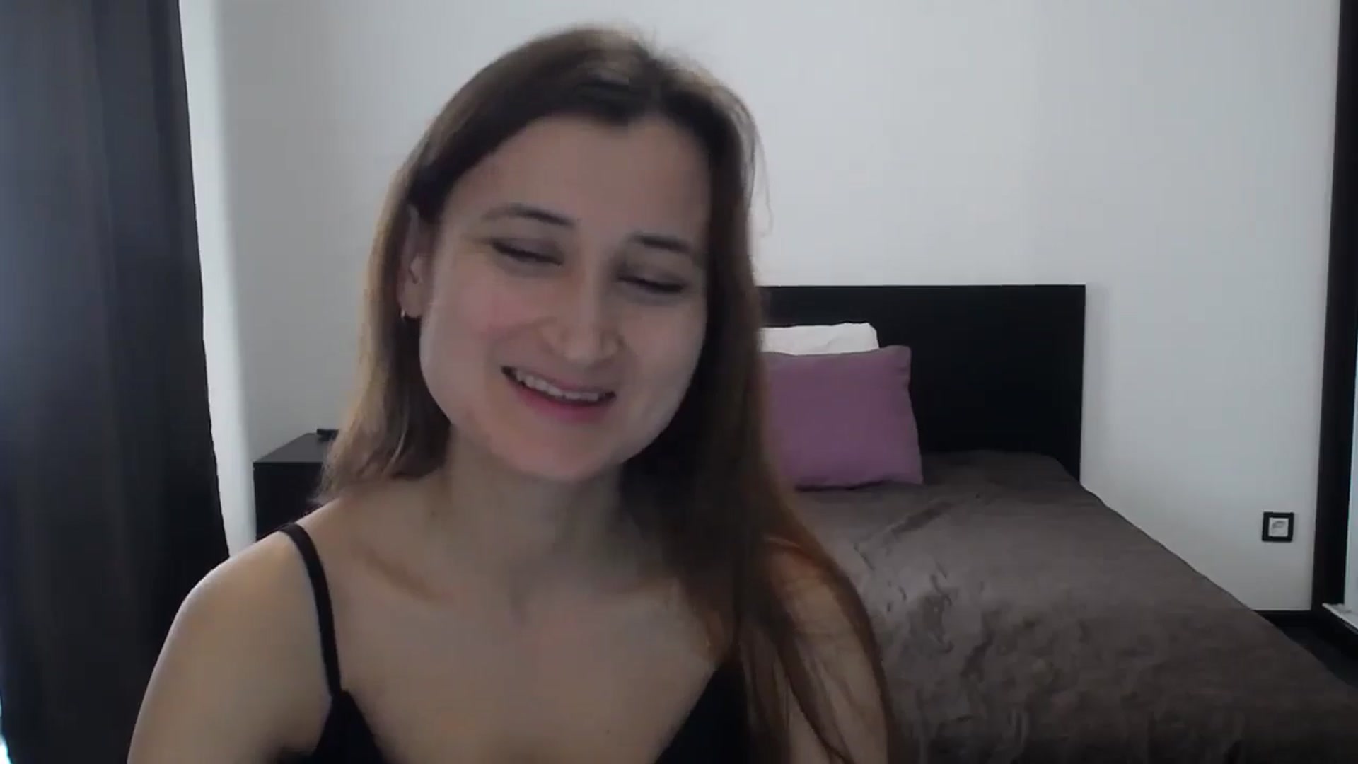 Gallery image thumbnail from Kendal_sweet's myfreecams stream on, 05/10/2026, 14:19 image 17 of 20