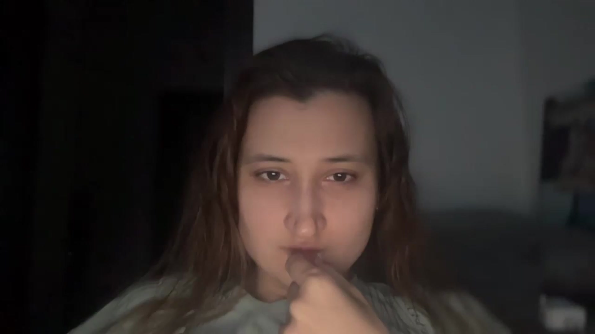 Gallery image thumbnail from Kendal_sweet's myfreecams stream on, 05/17/2026, 18:55 image 18 of 20