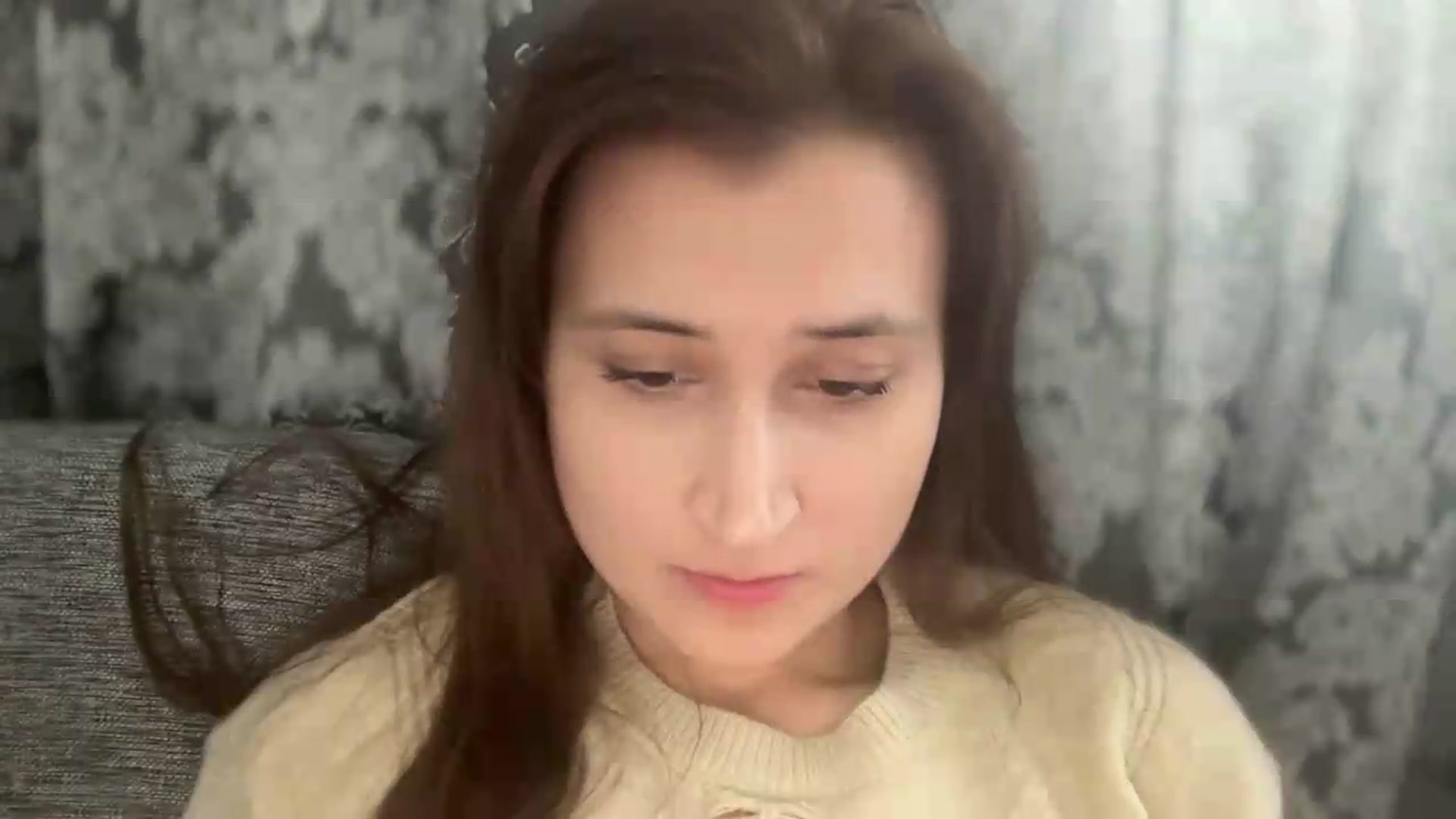 Gallery image thumbnail from Kendal_sweet's myfreecams stream on, 05/28/2026, 14:40 image 13 of 20