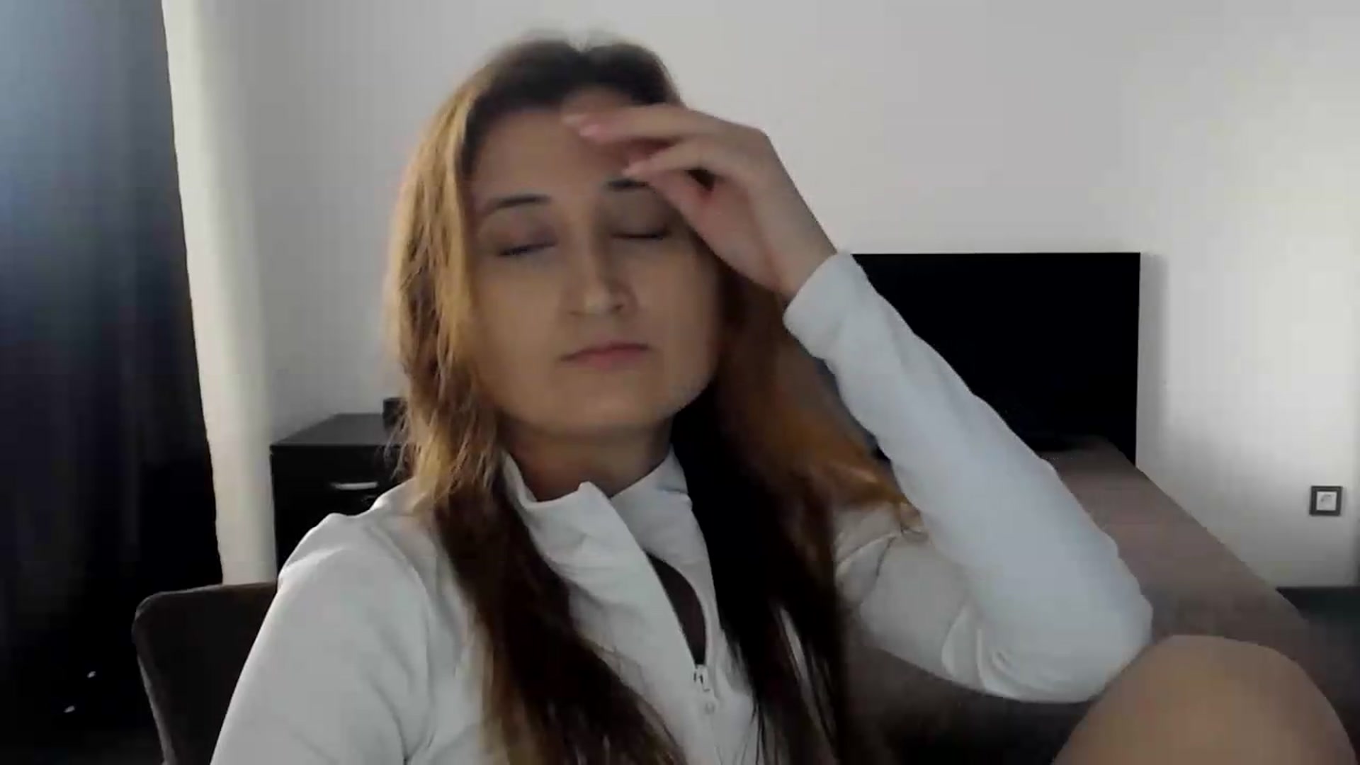 Gallery image thumbnail from Kendal_sweet's myfreecams stream on, 07/22/2026, 14:10 image 18 of 20