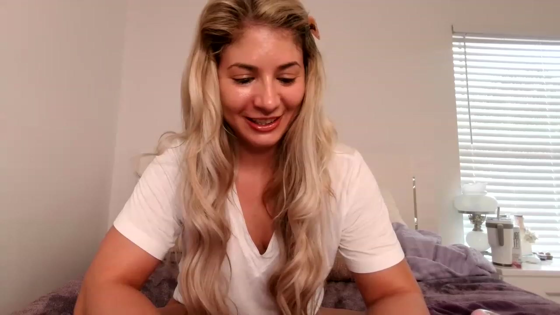 Gallery image thumbnail from KendallK1's myfreecams stream on, 04/09/2023, 21:05 image 8 of 20