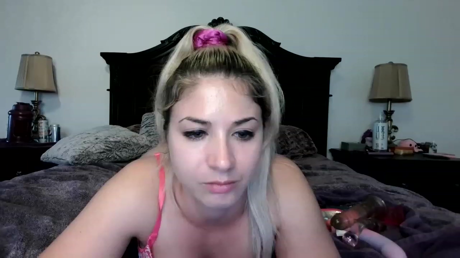 Gallery image thumbnail from KendallK1's myfreecams stream on, 04/18/2023, 23:40 image 17 of 20