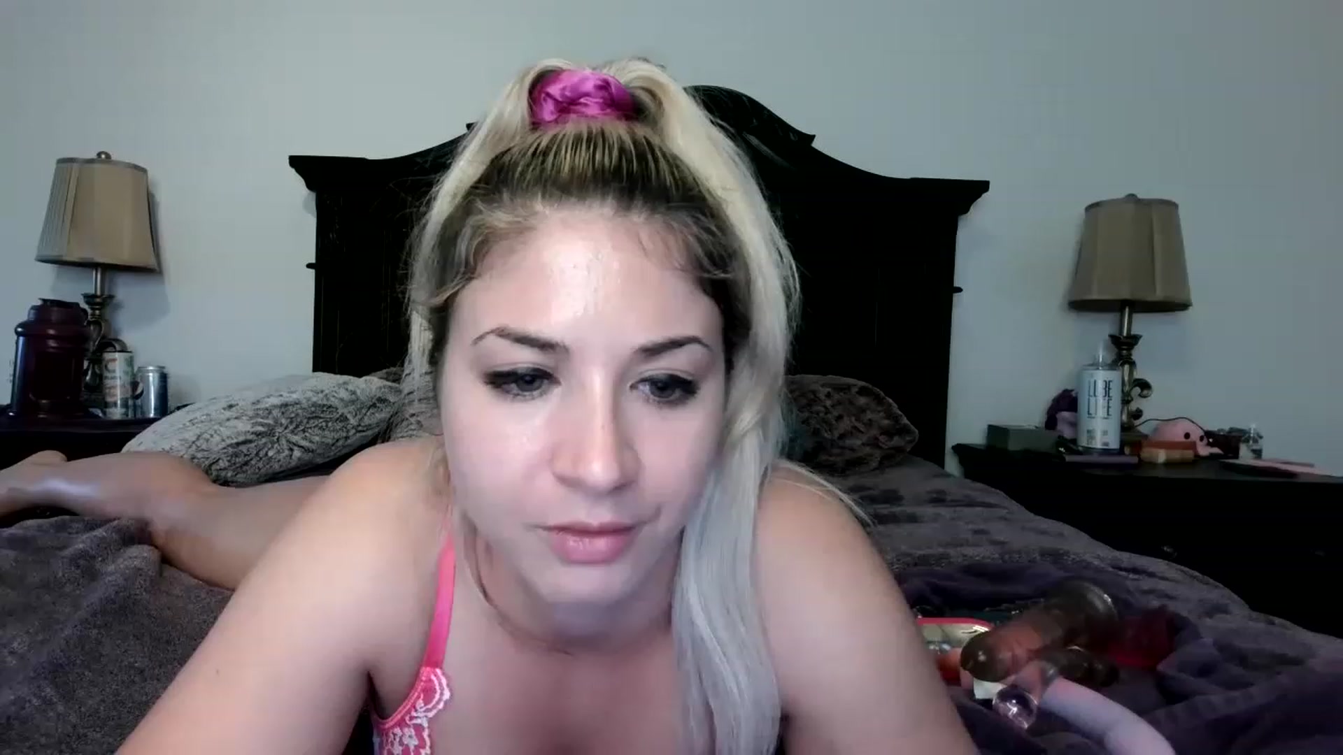Gallery image thumbnail from KendallK1's myfreecams stream on, 04/18/2023, 23:40 image 19 of 20