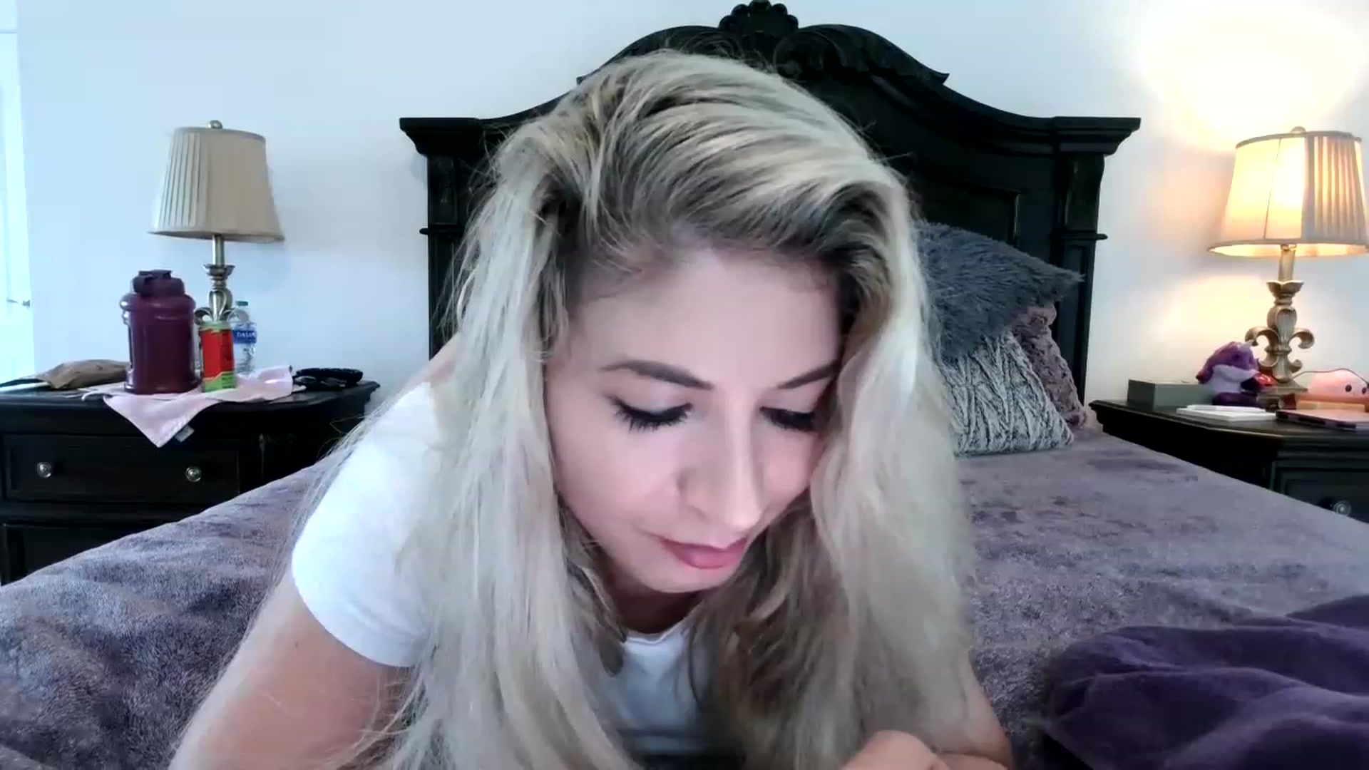 Gallery image thumbnail from KendallK1's myfreecams stream on, 04/20/2023, 17:40 image 14 of 20