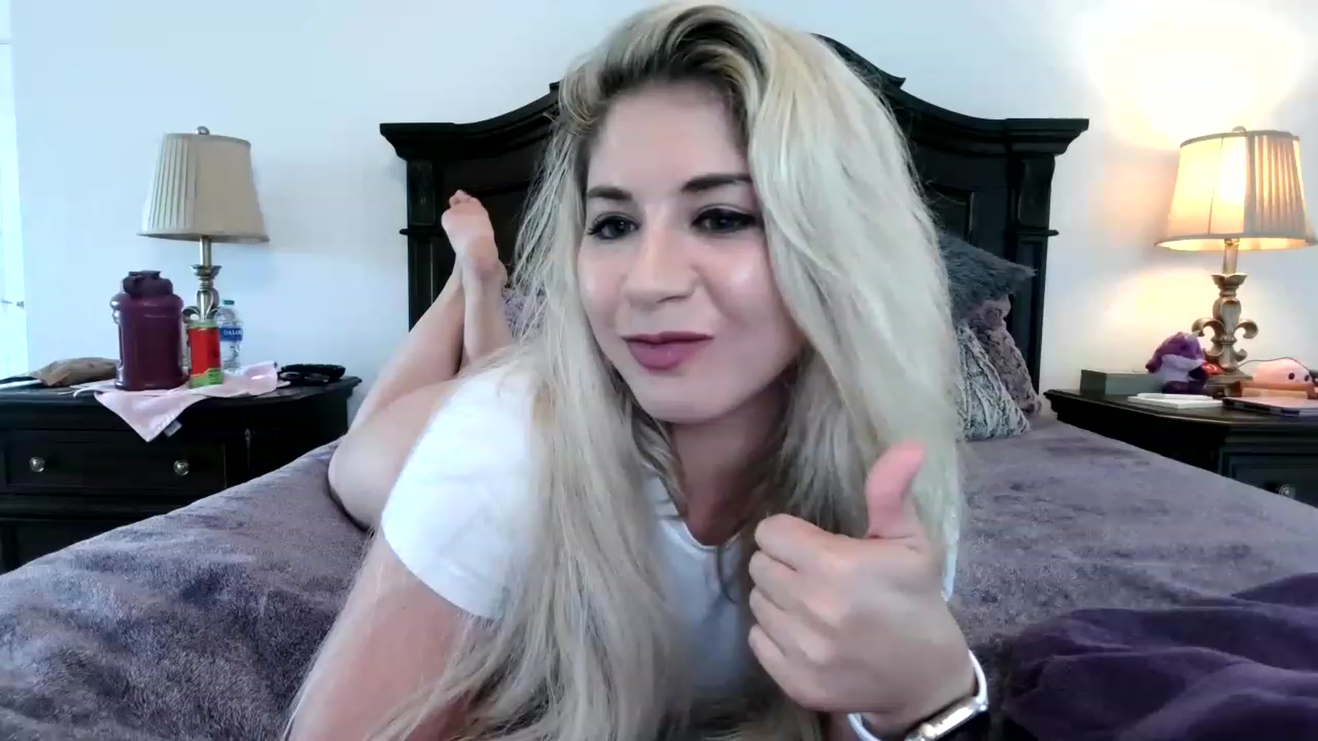 Gallery image thumbnail from KendallK1's myfreecams stream on, 04/20/2023, 17:40 image 12 of 20