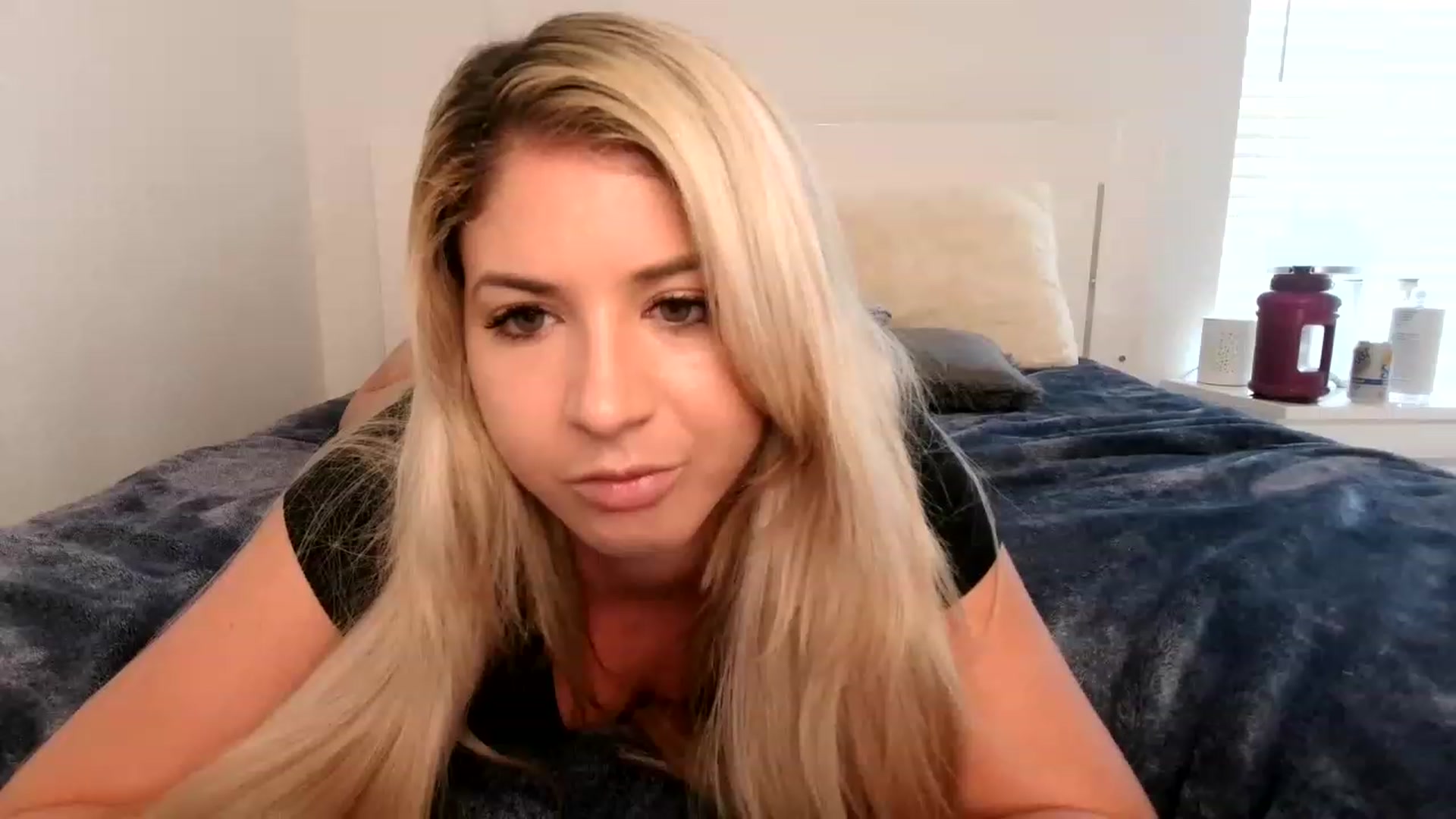 Gallery image thumbnail from KendallK1's myfreecams stream on, 05/11/2023, 15:06 image 8 of 20