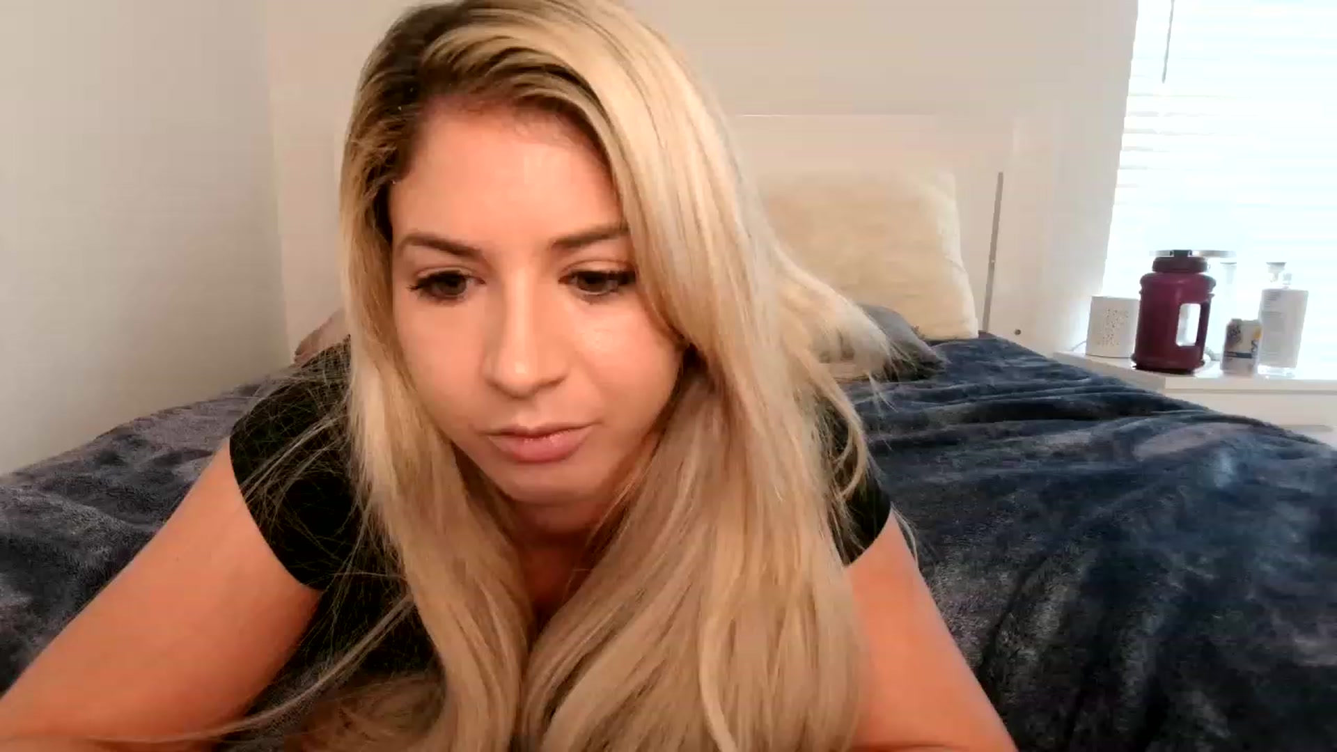 Gallery image thumbnail from KendallK1's myfreecams stream on, 05/11/2023, 15:06 image 12 of 20