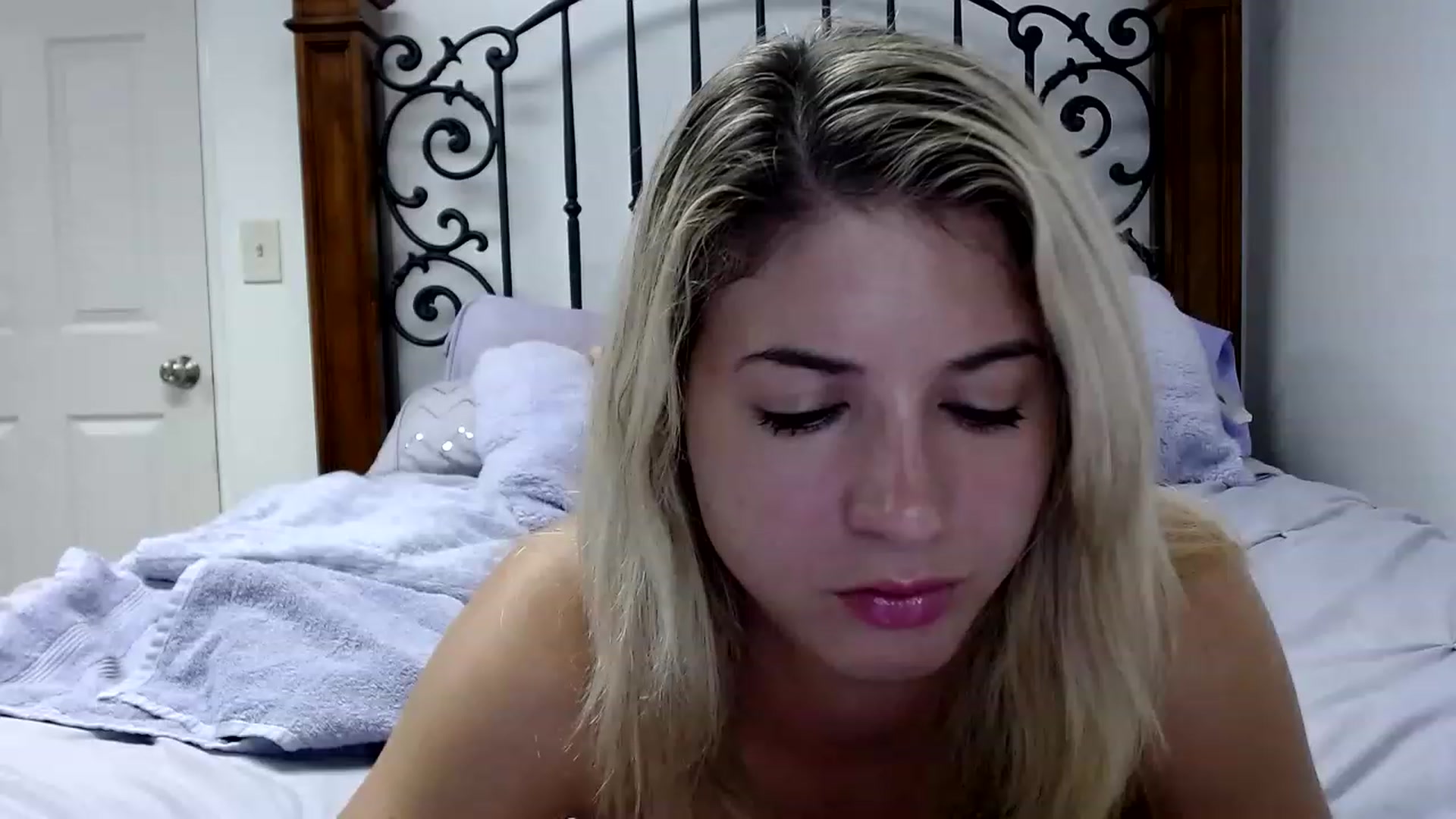 Gallery image thumbnail from KendallK1's myfreecams stream on, 07/20/2023, 16:49 image 4 of 20