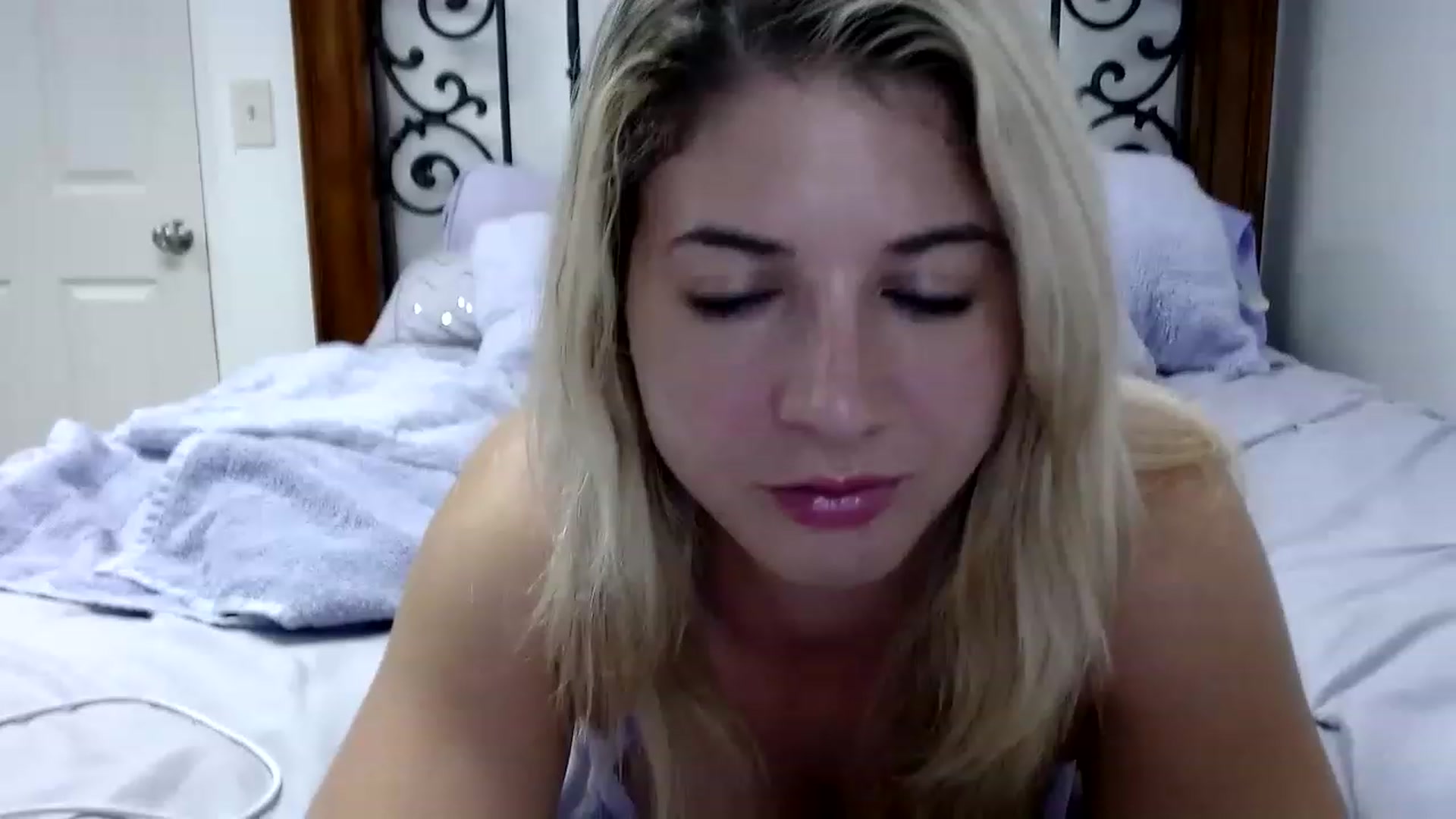 Gallery image thumbnail from KendallK1's myfreecams stream on, 07/20/2023, 16:49 image 3 of 20