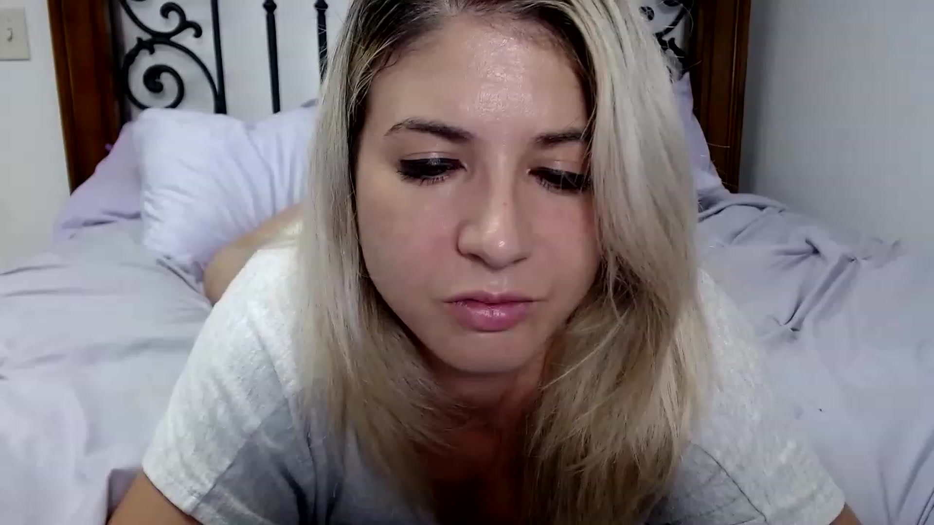 Gallery image thumbnail from KendallK1's myfreecams stream on, 08/10/2023, 16:01 image 11 of 20