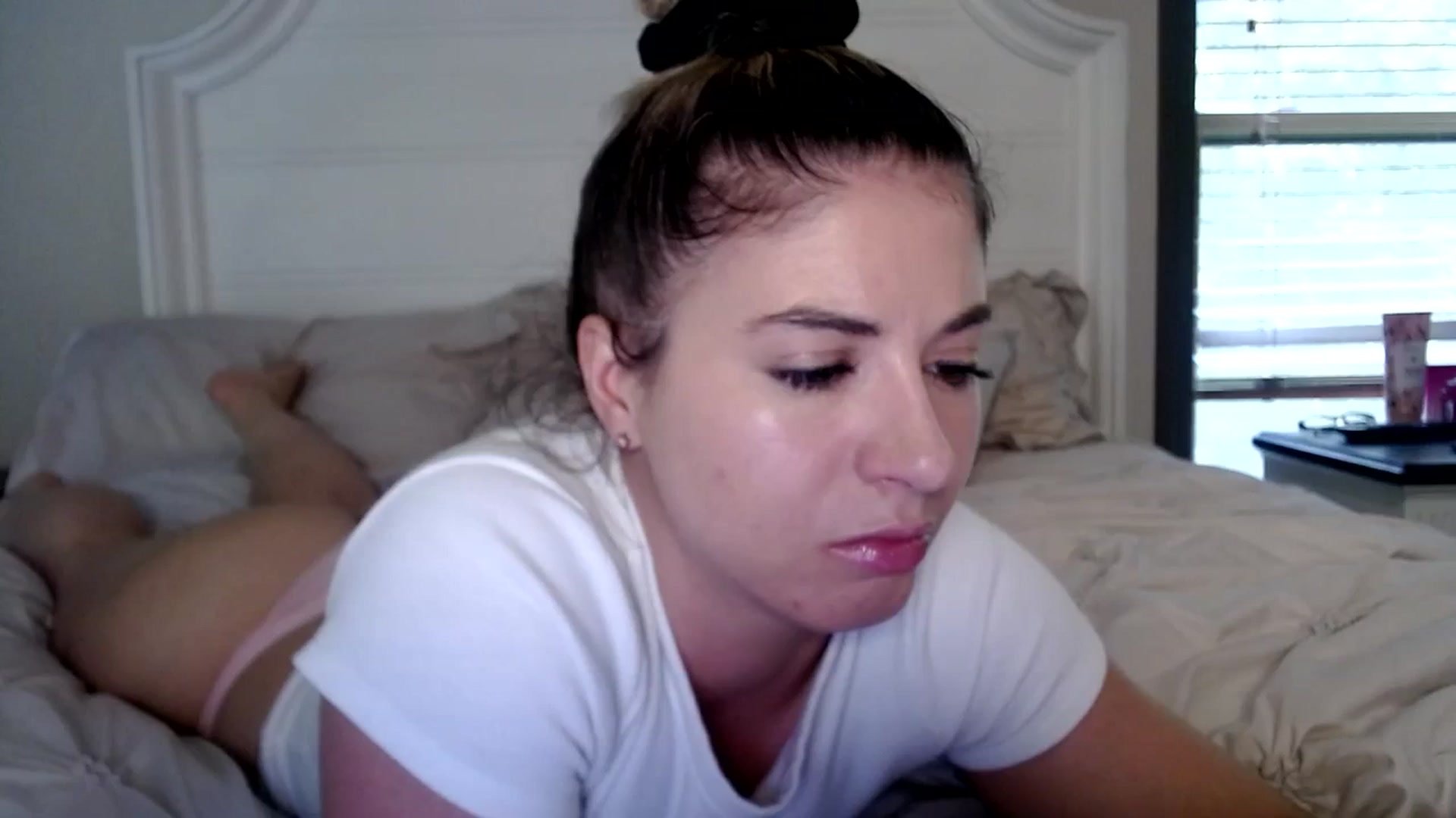 Gallery image thumbnail from KendallK1's myfreecams stream on, 10/05/2023, 15:13 image 20 of 20