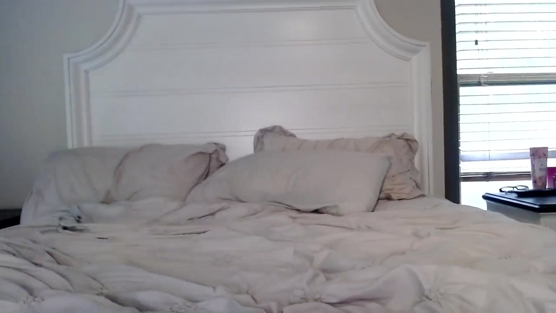 Gallery image thumbnail from KendallK1's myfreecams stream on, 10/05/2023, 15:13 image 17 of 20