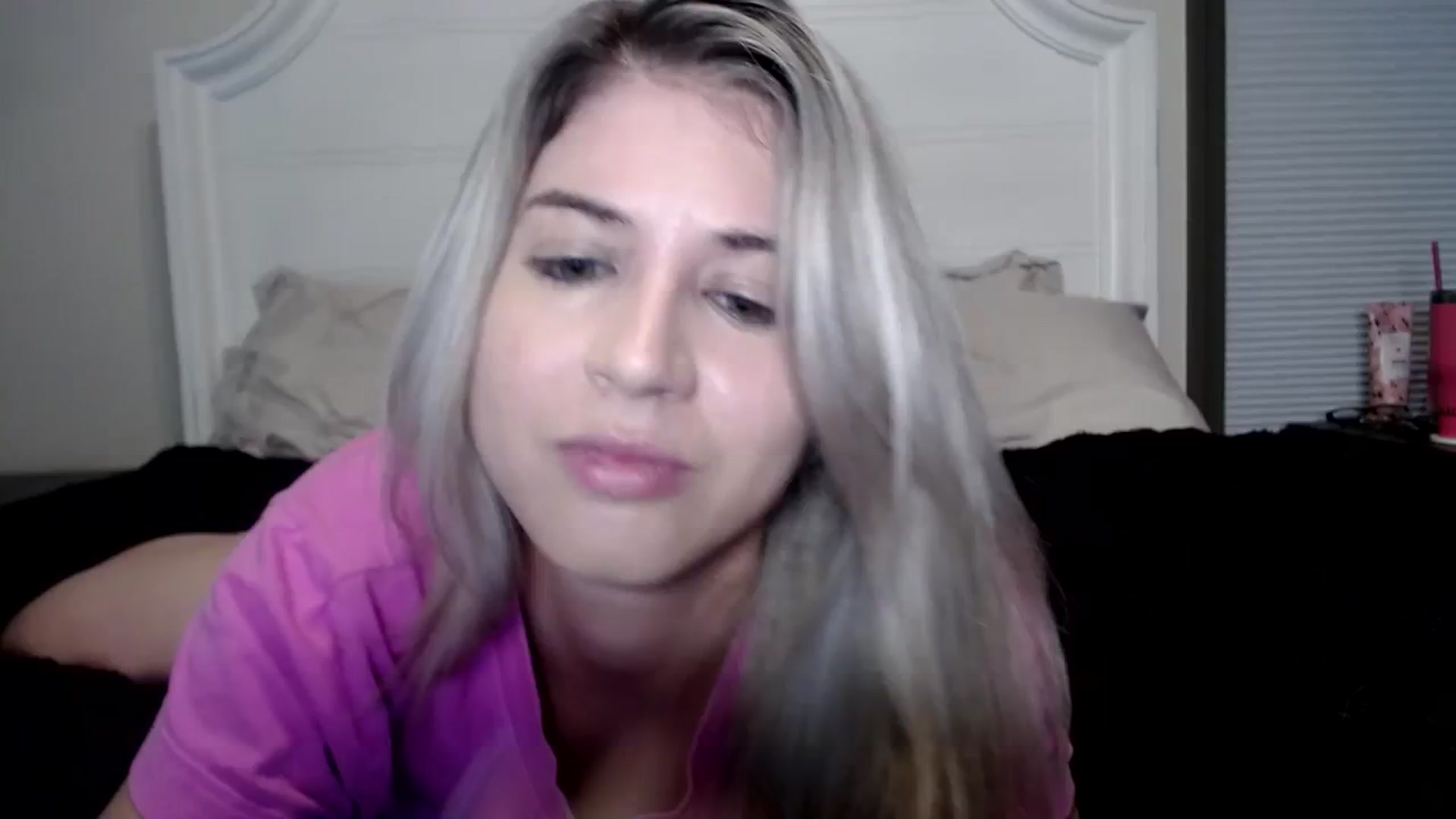 Gallery image thumbnail from KendallK1's myfreecams stream on, 10/16/2023, 15:28 image 19 of 20