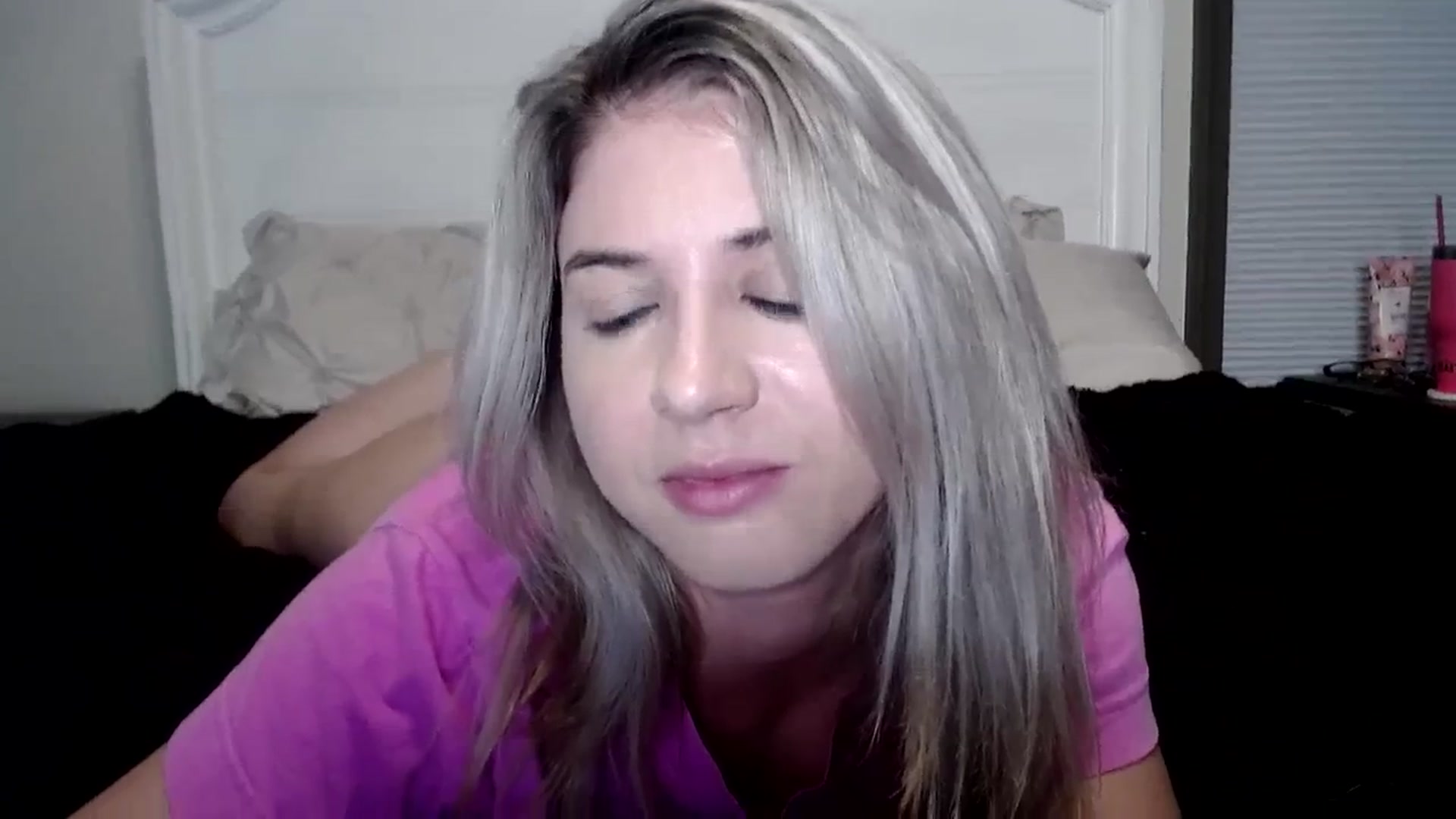 Gallery image thumbnail from KendallK1's myfreecams stream on, 10/16/2023, 15:28 image 4 of 20