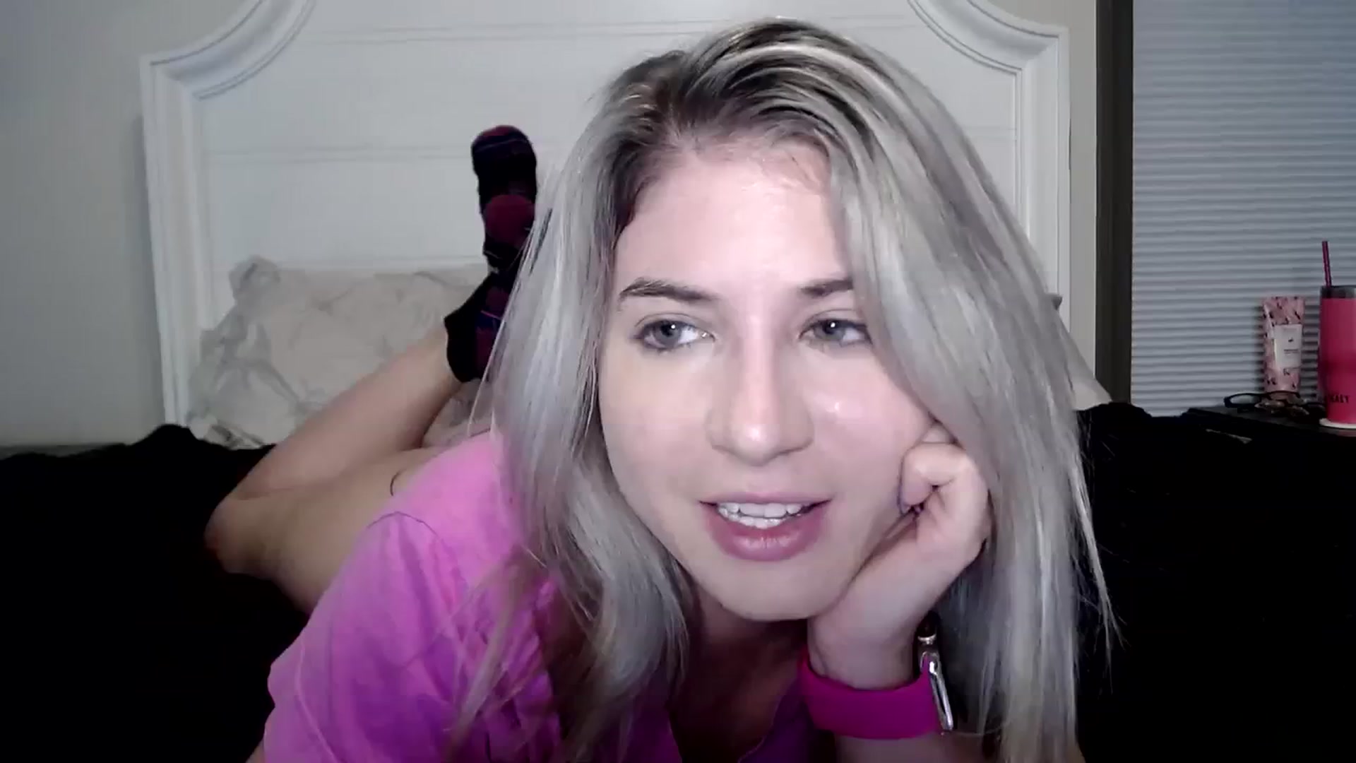 Gallery image thumbnail from KendallK1's myfreecams stream on, 10/16/2023, 15:28 image 3 of 20