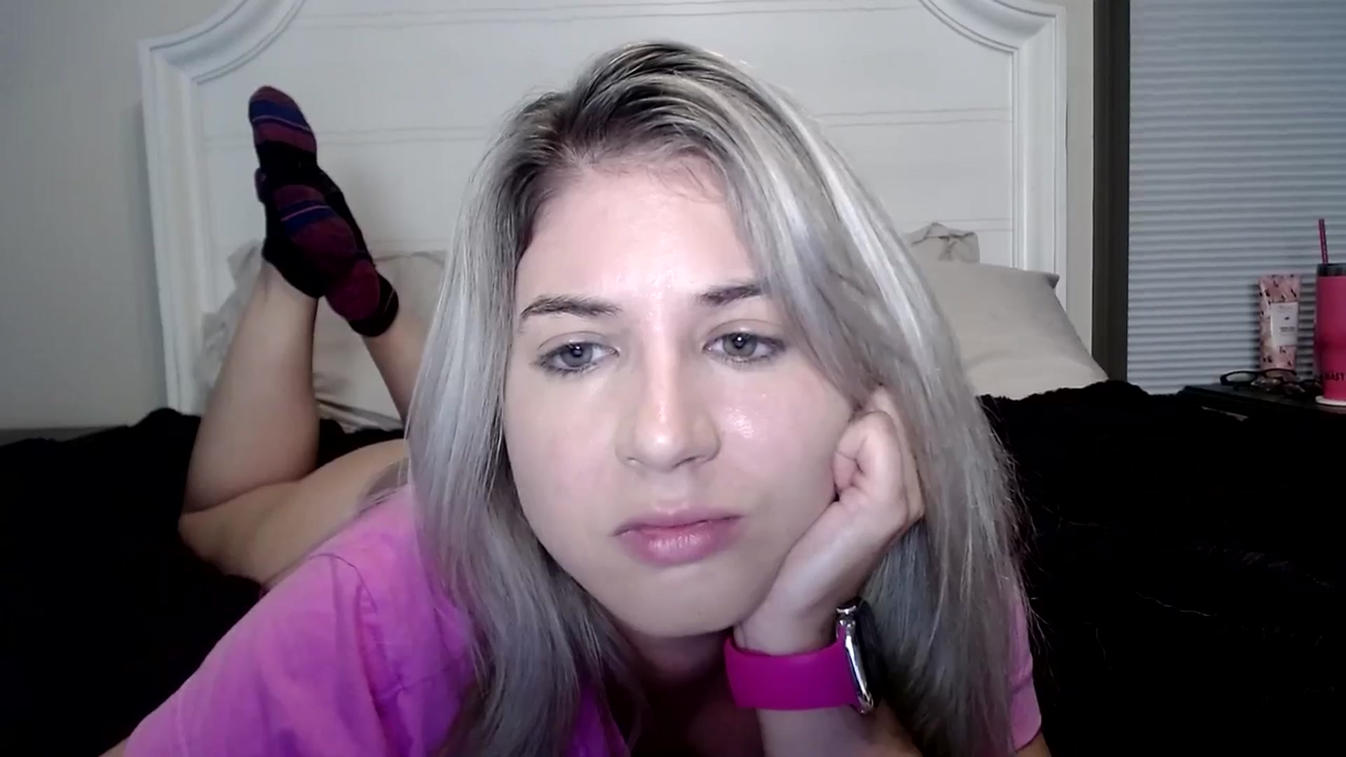 Gallery image thumbnail from KendallK1's myfreecams stream on, 10/16/2023, 15:28 image 9 of 20