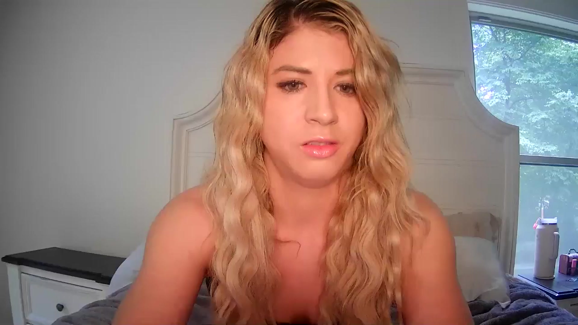Gallery image thumbnail from KendallK1's myfreecams stream on, 05/29/2024, 15:57 image 1 of 20