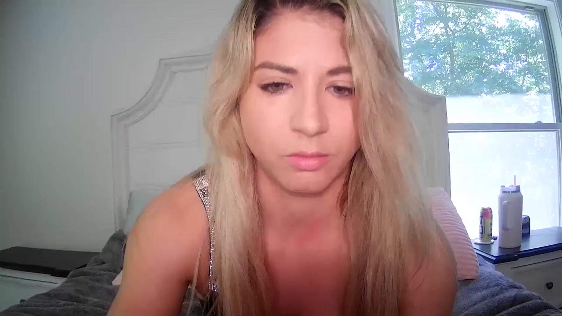 Gallery image thumbnail from KendallK1's myfreecams stream on, 06/01/2024, 17:08 image 14 of 20