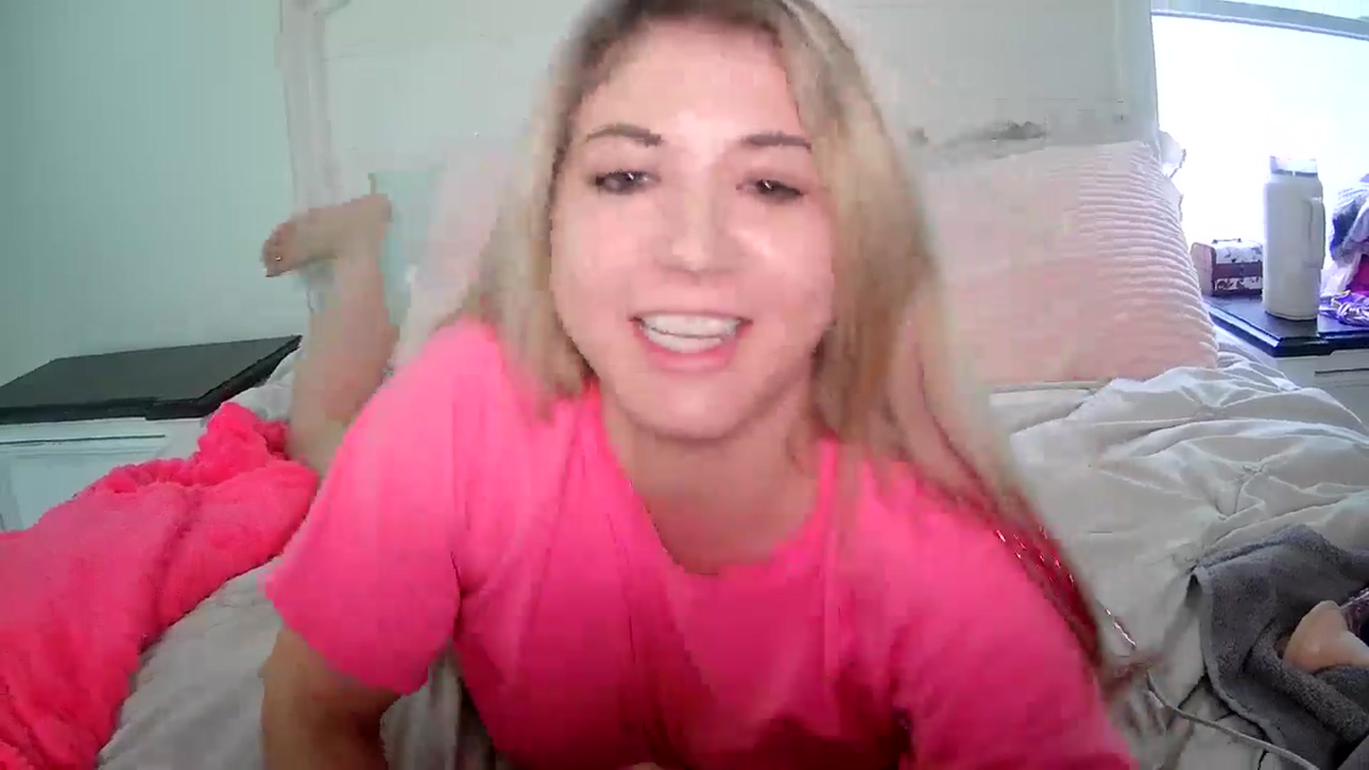 Gallery image thumbnail from KendallK1's myfreecams stream on, 06/16/2024, 17:22 image 20 of 20