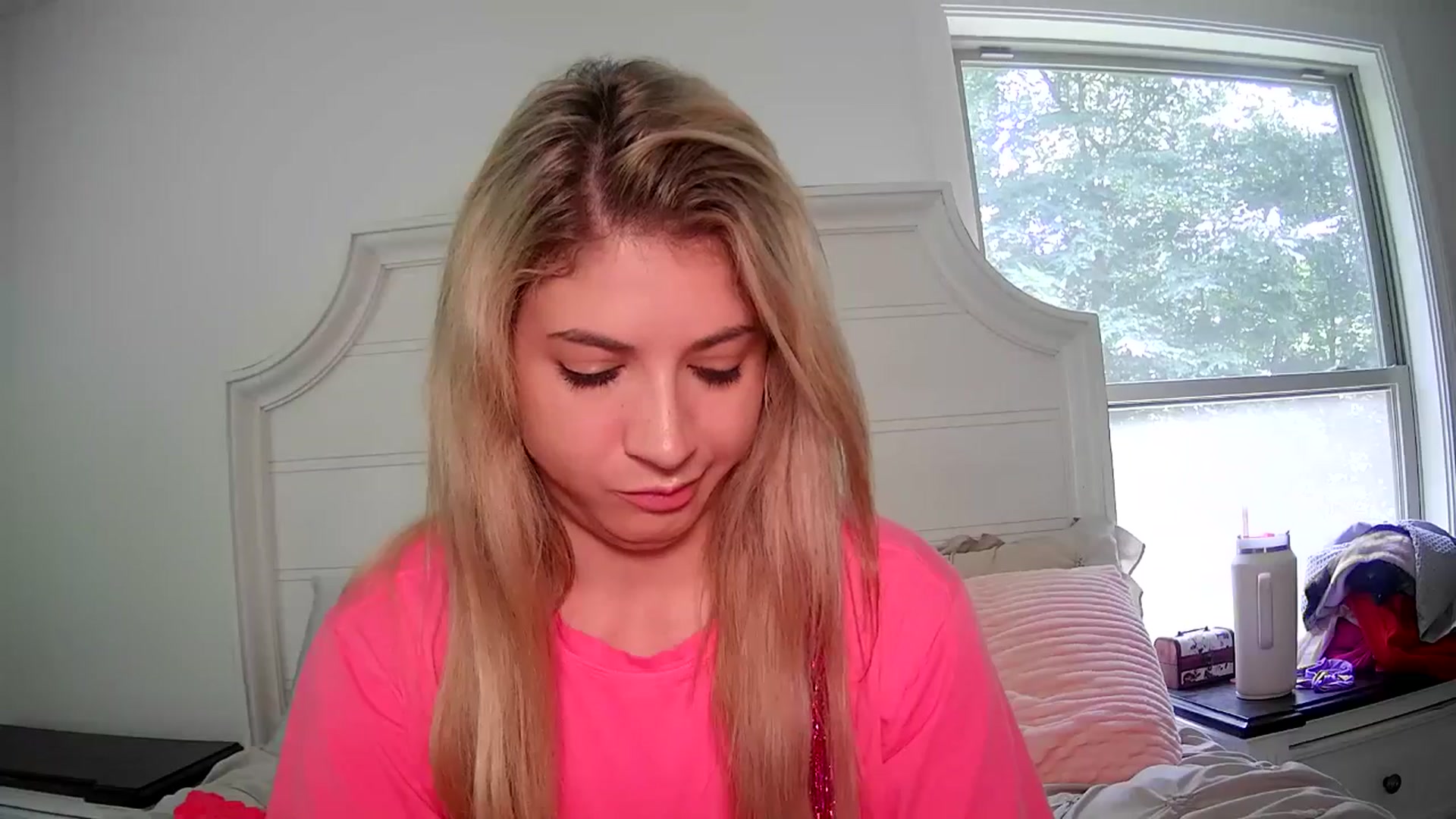 Gallery image thumbnail from KendallK1's myfreecams stream on, 06/16/2024, 18:00 image 5 of 20