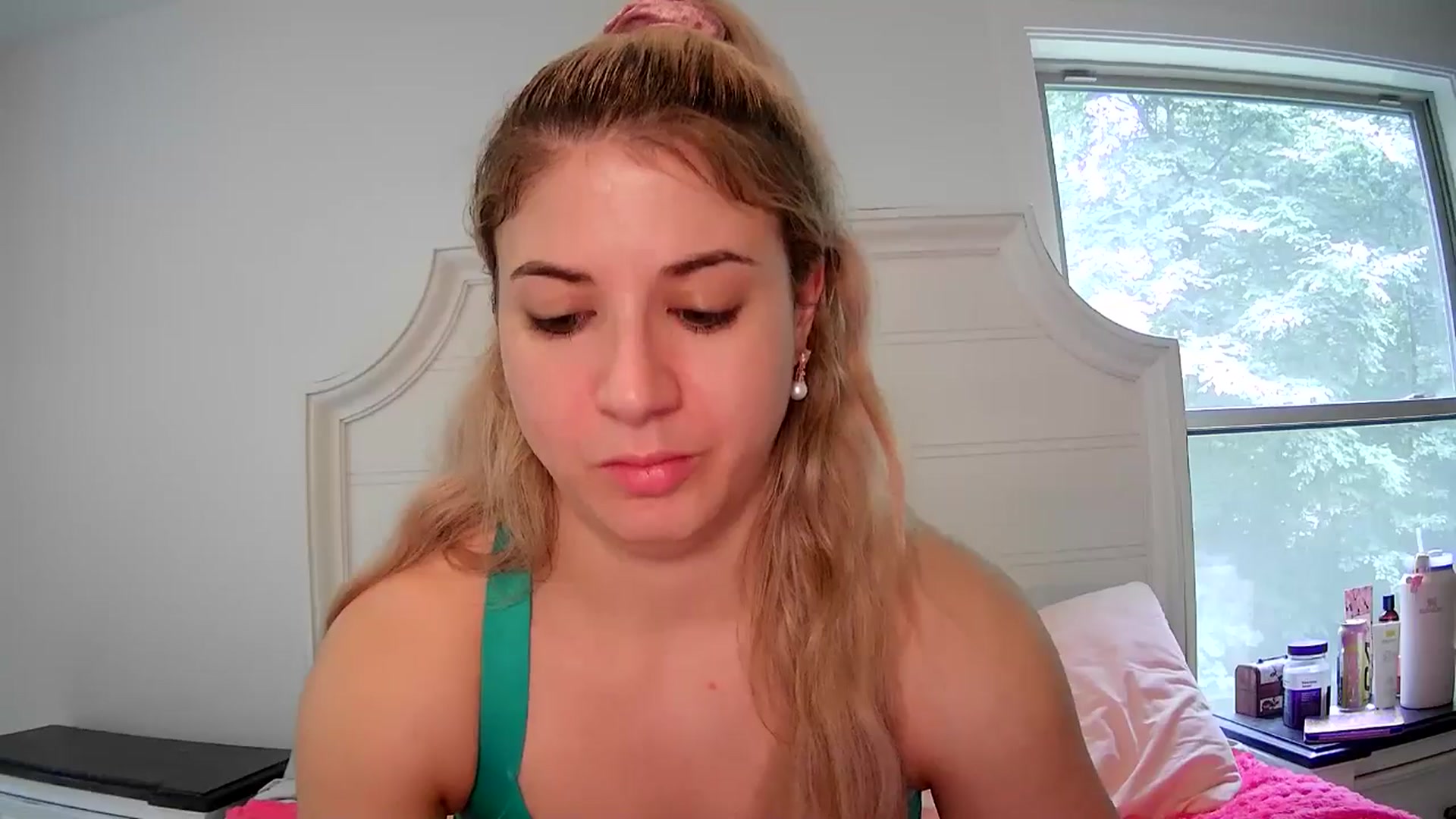 Gallery image thumbnail from KendallK1's myfreecams stream on, 06/29/2024, 17:23 image 10 of 20