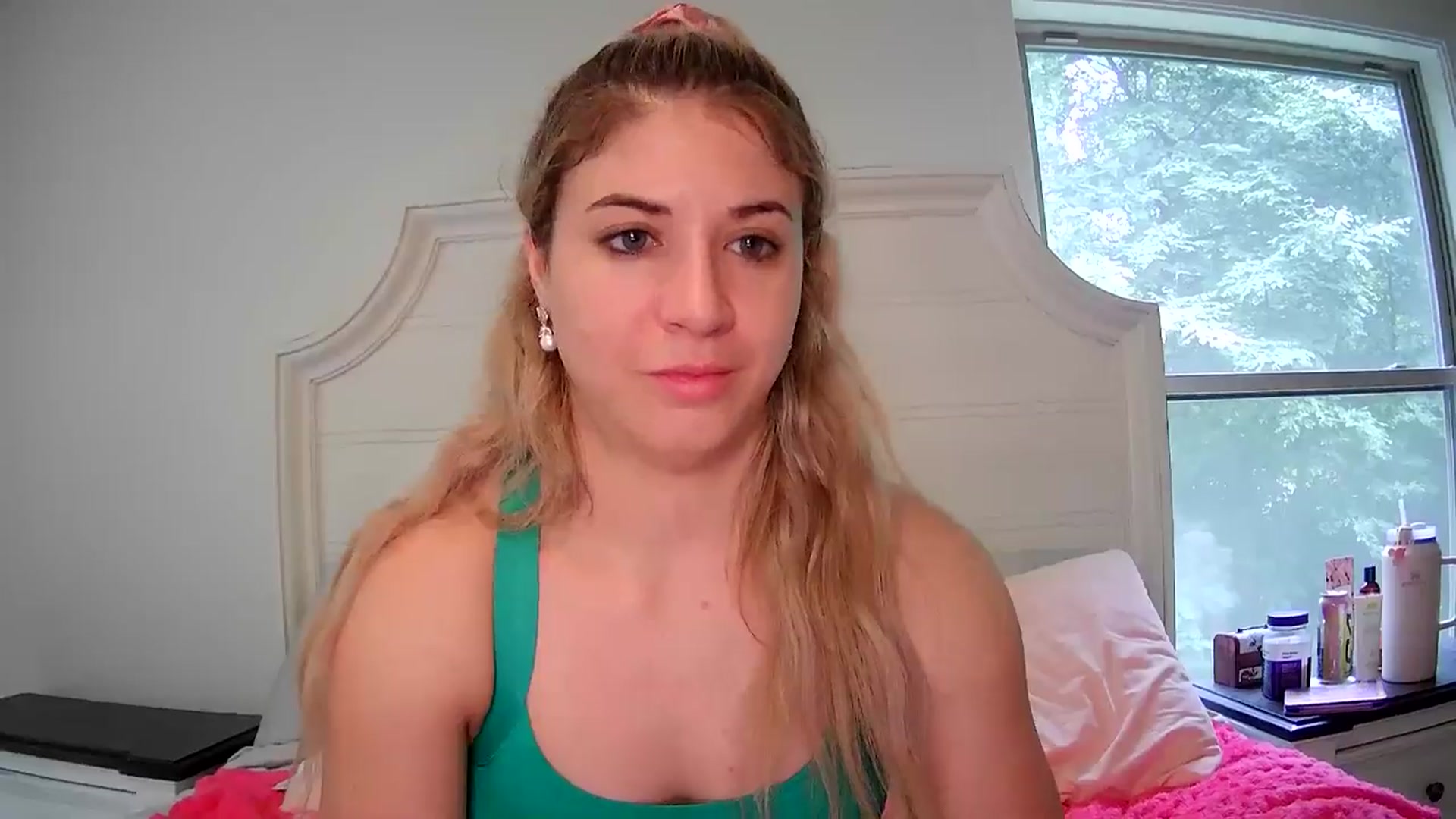 Gallery image thumbnail from KendallK1's myfreecams stream on, 06/29/2024, 17:23 image 19 of 20