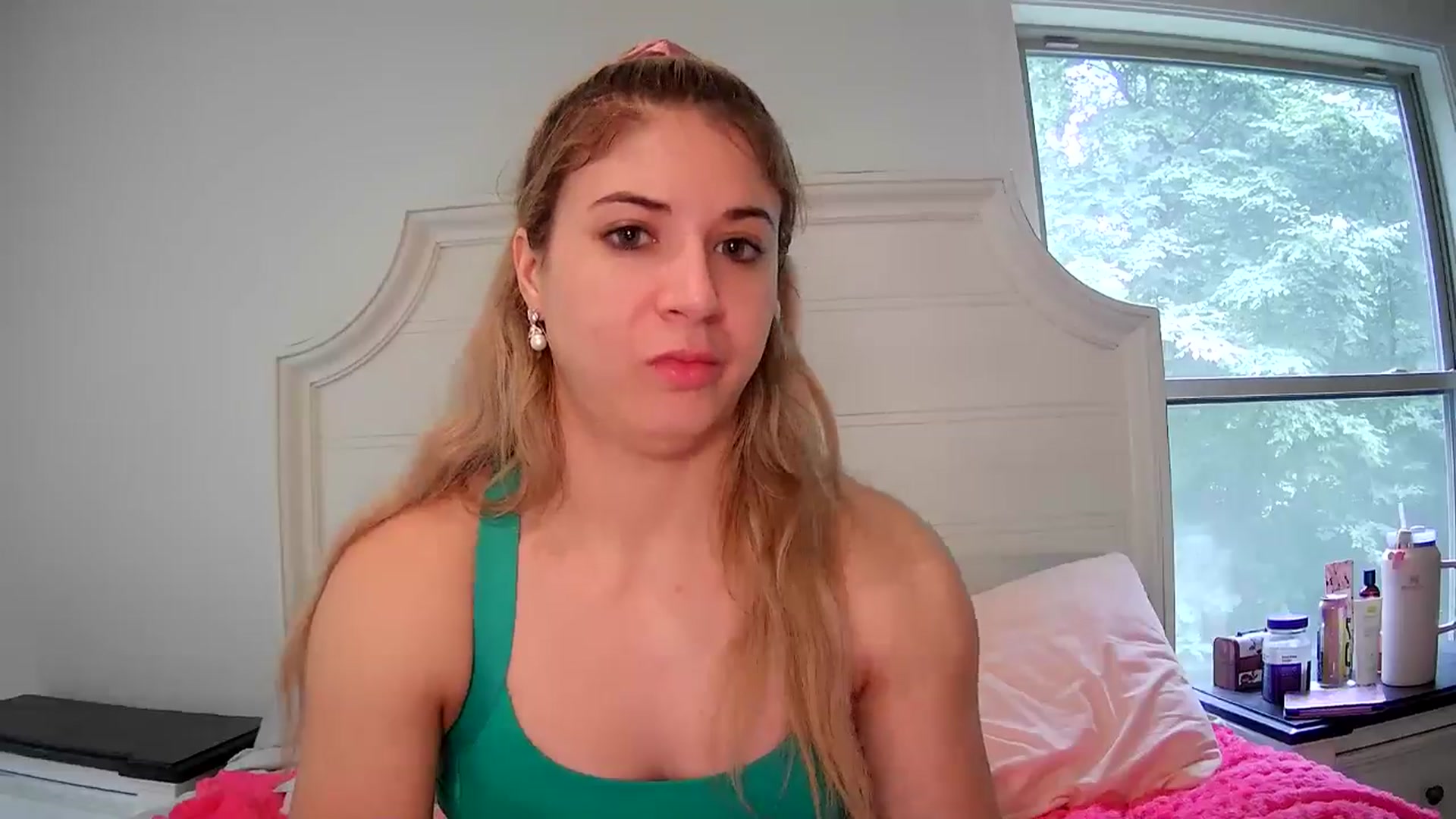 Gallery image thumbnail from KendallK1's myfreecams stream on, 06/29/2024, 17:23 image 15 of 20