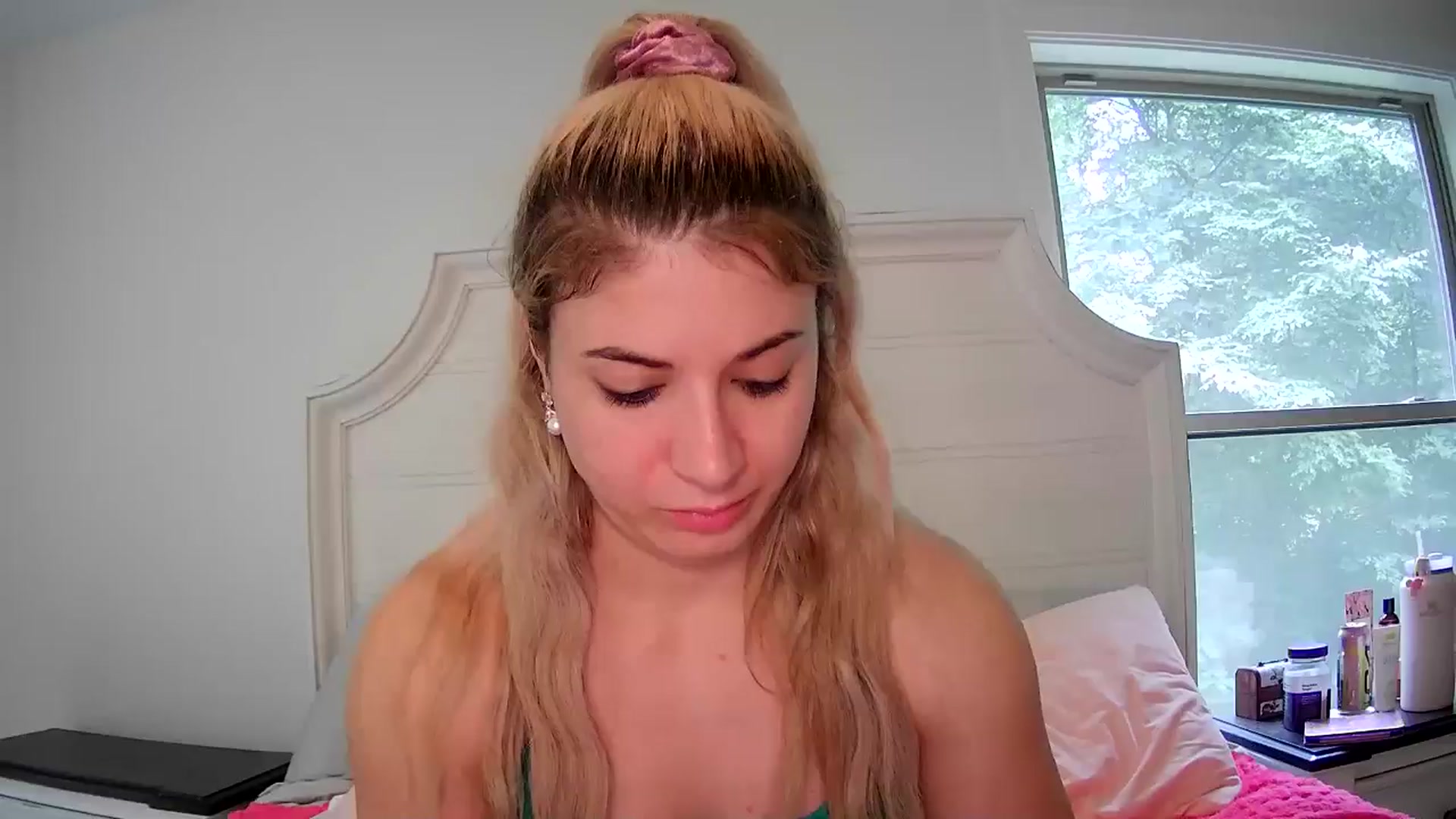 Gallery image thumbnail from KendallK1's myfreecams stream on, 06/29/2024, 17:23 image 1 of 20