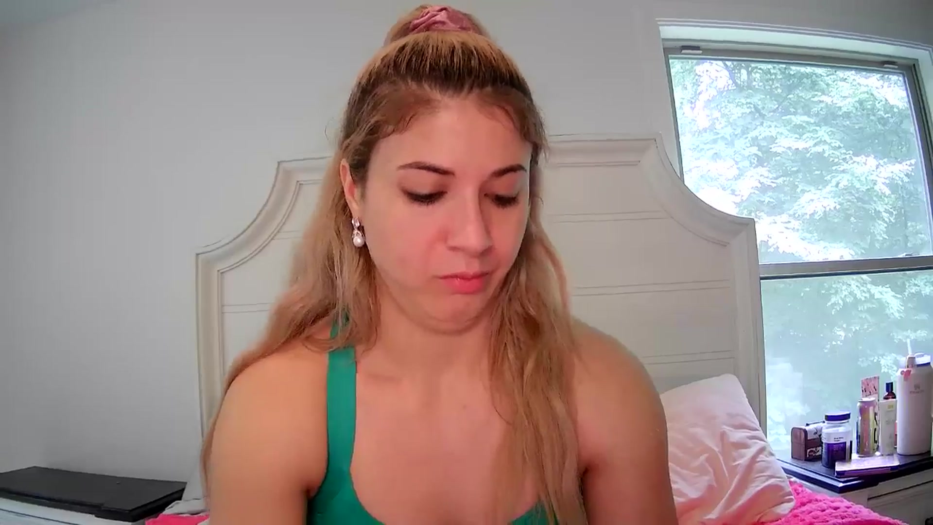 Gallery image thumbnail from KendallK1's myfreecams stream on, 06/29/2024, 17:23 image 11 of 20