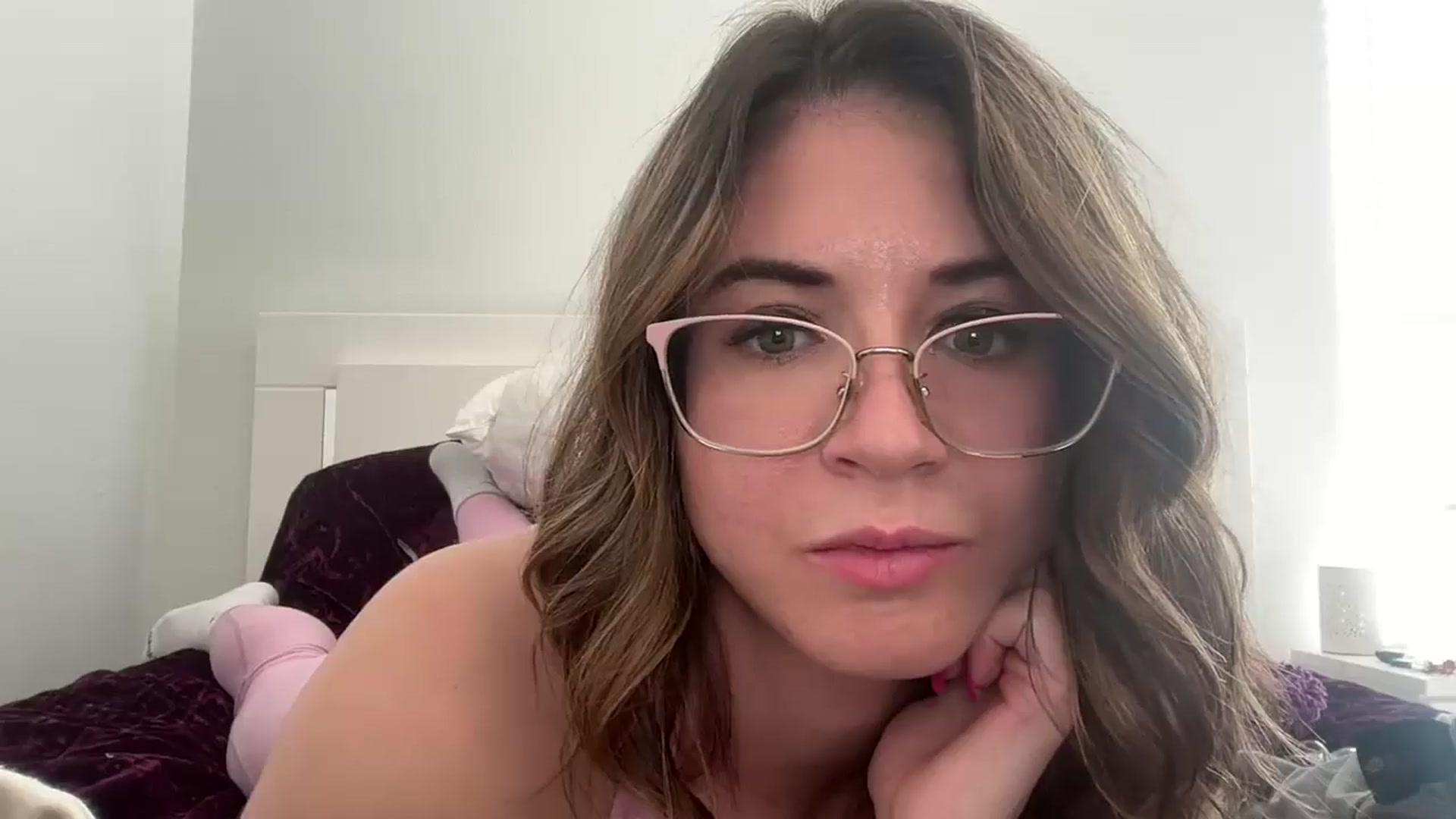 Gallery image thumbnail from KendallK1's myfreecams stream on, 01/09/2026, 19:46 image 8 of 20