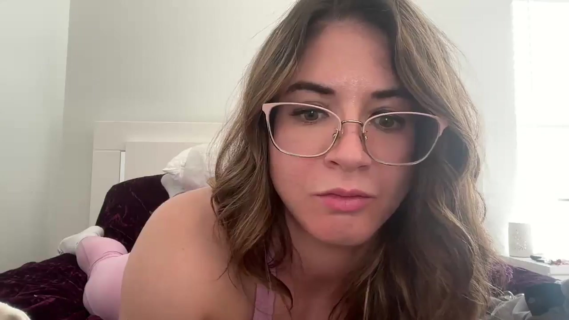 Gallery image thumbnail from KendallK1's myfreecams stream on, 01/09/2026, 19:46 image 6 of 20