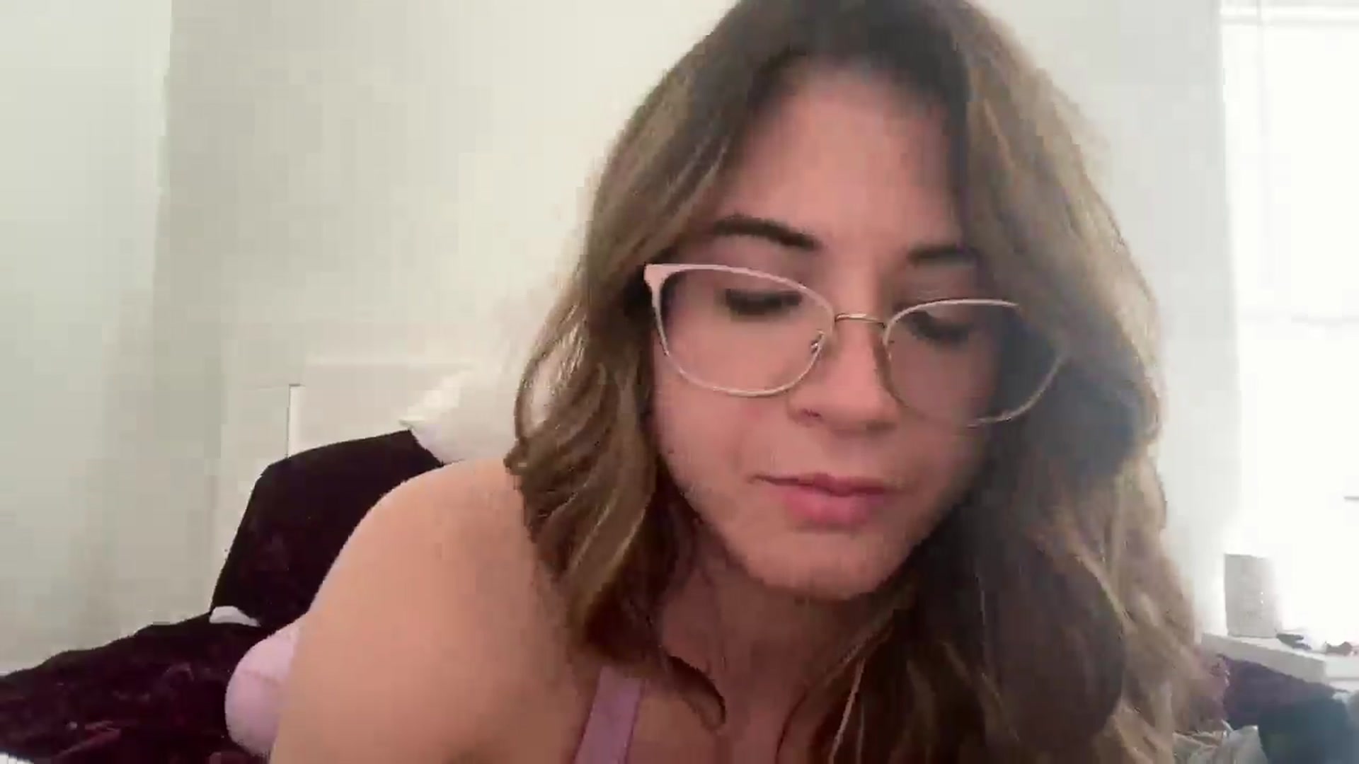 Gallery image thumbnail from KendallK1's myfreecams stream on, 01/09/2026, 19:46 image 5 of 20