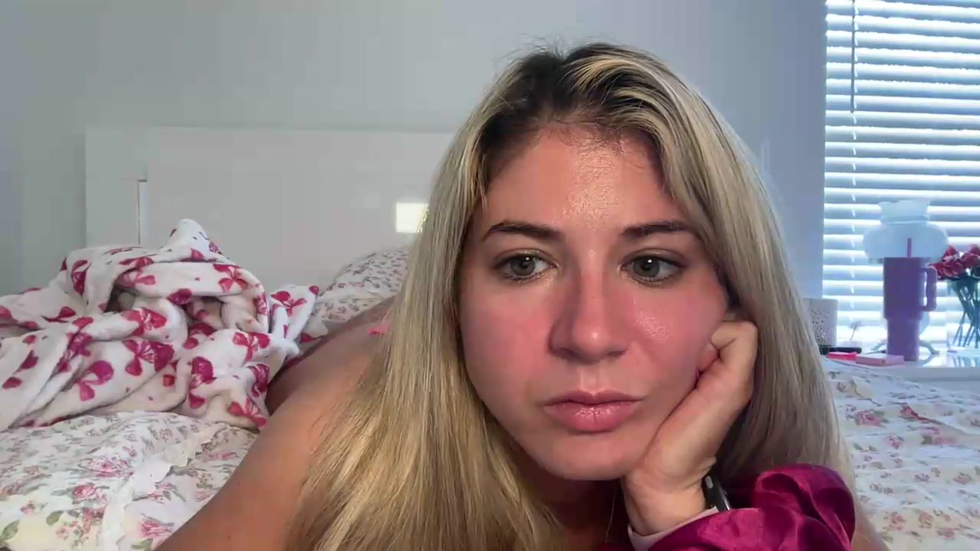 Gallery image thumbnail from KendallK1's myfreecams stream on, 06/12/2026, 16:08 image 4 of 20