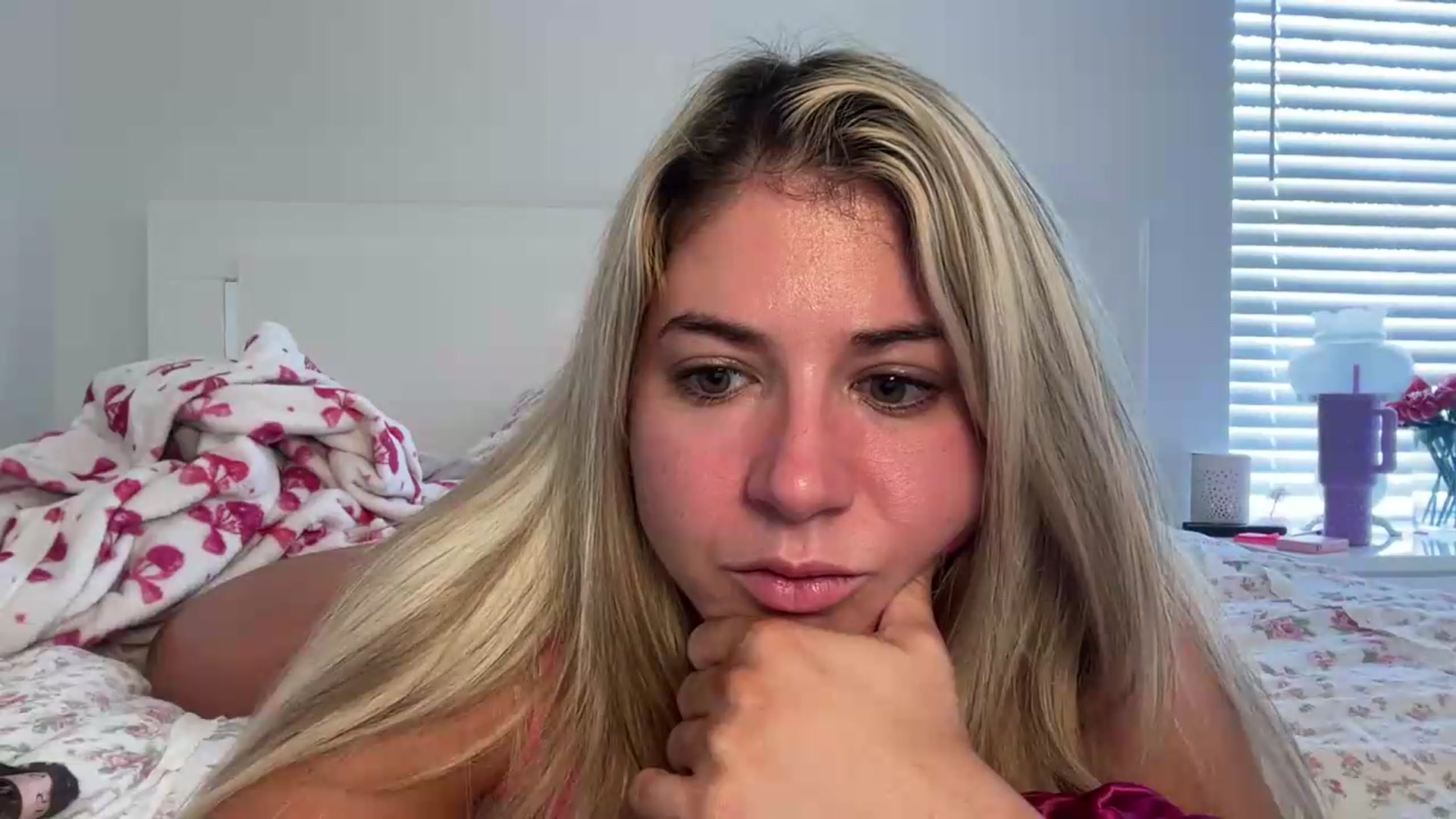 Gallery image thumbnail from KendallK1's myfreecams stream on, 06/12/2026, 16:08 image 11 of 20