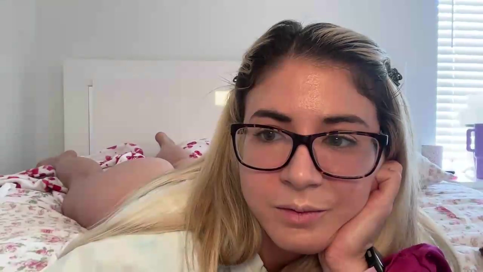 Gallery image thumbnail from KendallK1's myfreecams stream on, 06/22/2026, 19:19 image 3 of 20