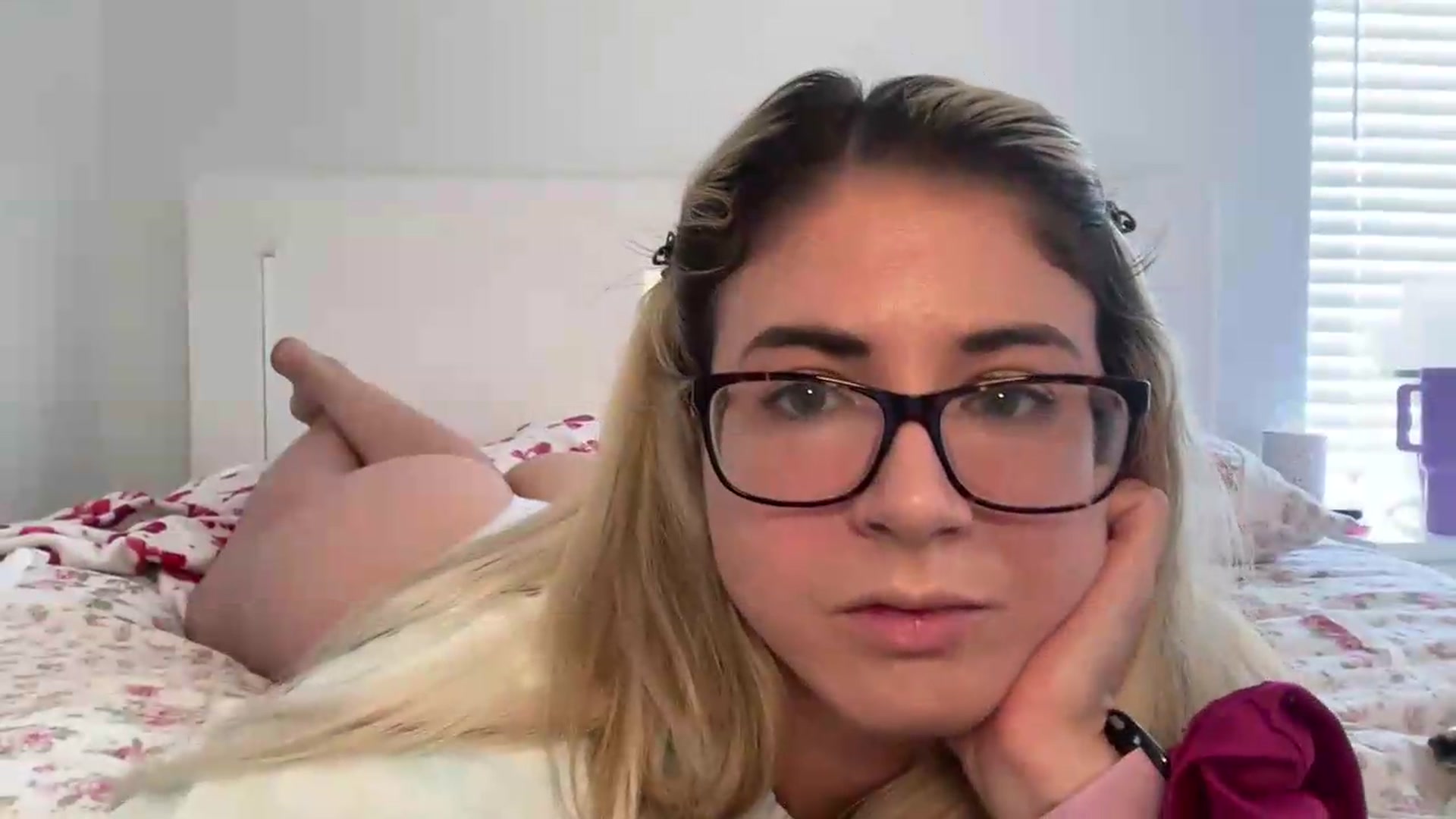 Gallery image thumbnail from KendallK1's myfreecams stream on, 06/22/2026, 19:19 image 7 of 20