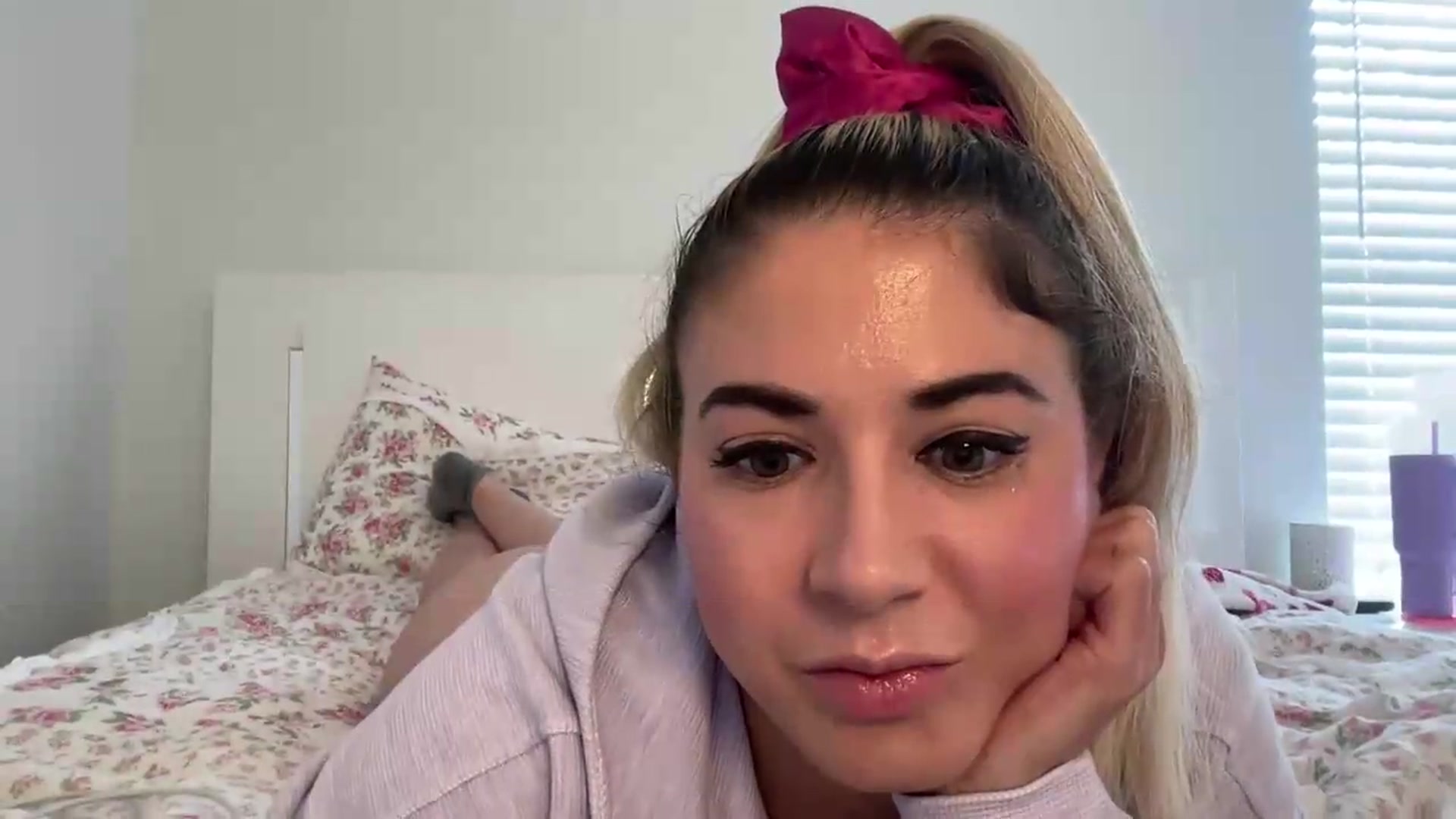 Gallery image thumbnail from KendallK1's myfreecams stream on, 06/24/2026, 16:11 image 2 of 20