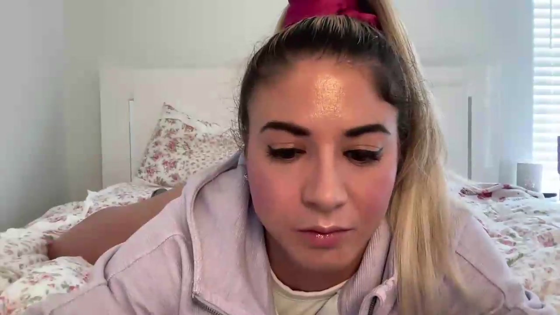 Gallery image thumbnail from KendallK1's myfreecams stream on, 06/24/2026, 16:11 image 13 of 20