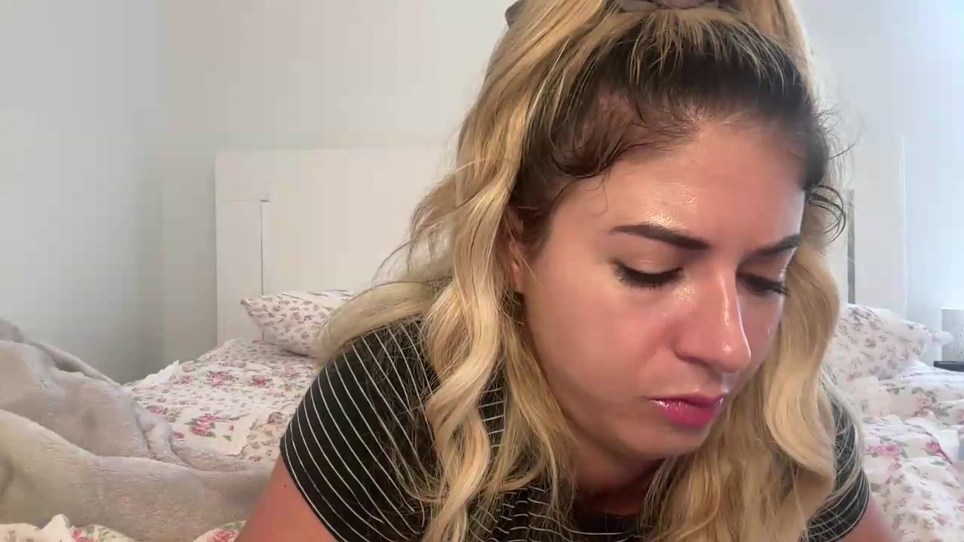 Gallery image thumbnail from KendallK1's myfreecams stream on, 06/30/2026, 16:19 image 11 of 20