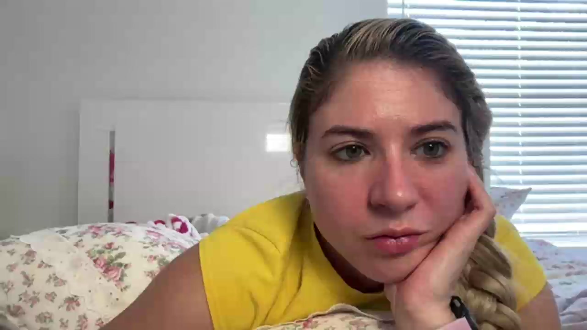 Gallery image thumbnail from KendallK1's myfreecams stream on, 08/15/2026, 17:53 image 1 of 20